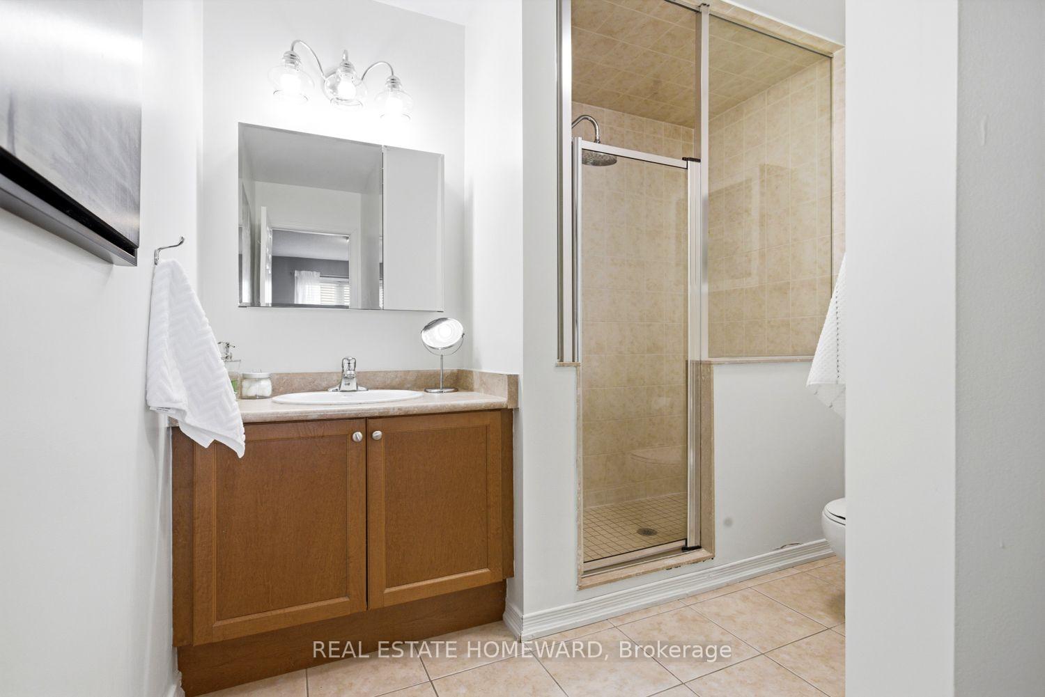 Photo 22 of Unit 10, 571 Longworth Avenue E, Clarington, Bowmanville — HOMEH