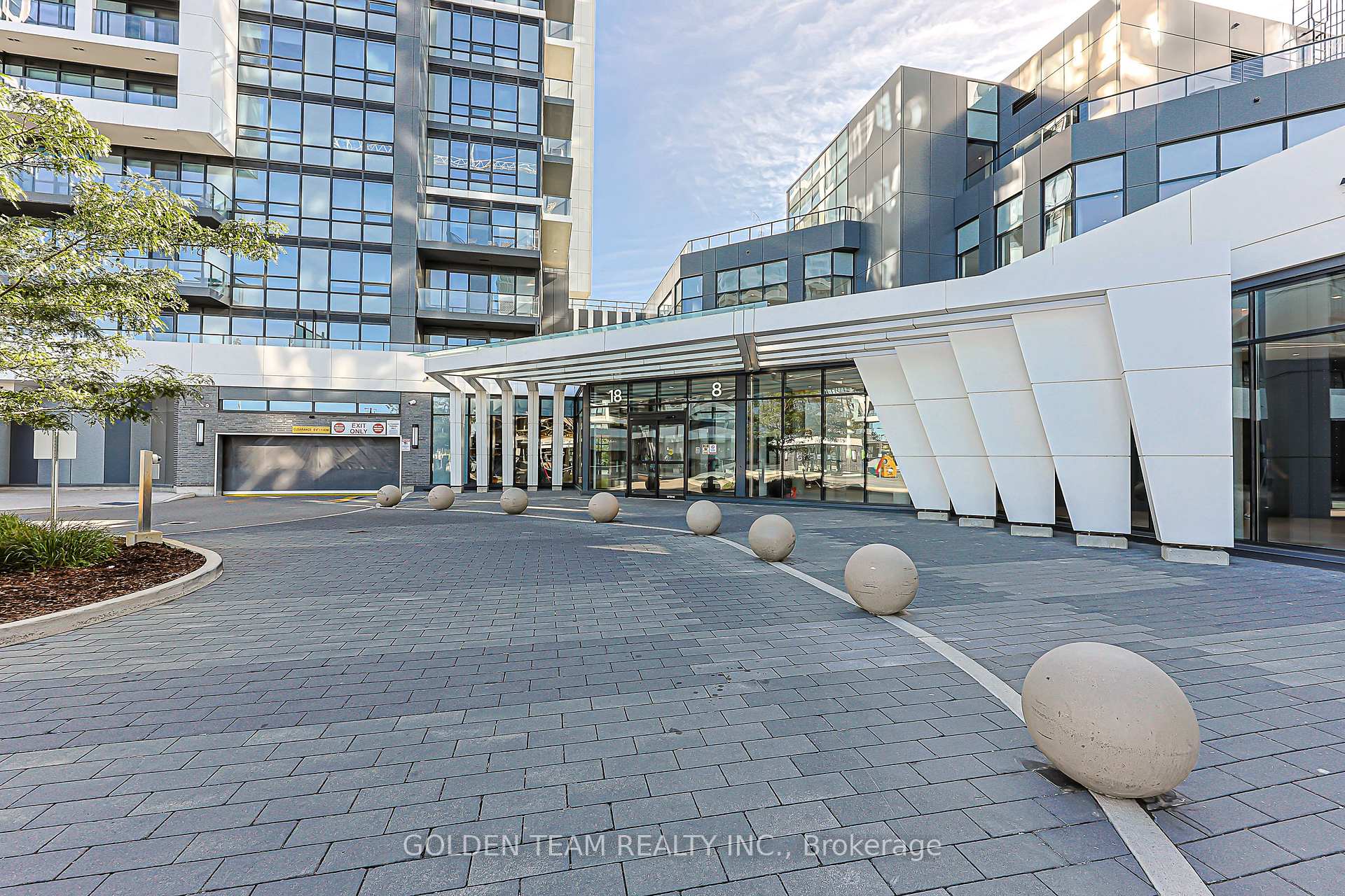 Photo 2 of Unit 1705, 18 Water Walk Drive, Markham, Unionville — HOMEH