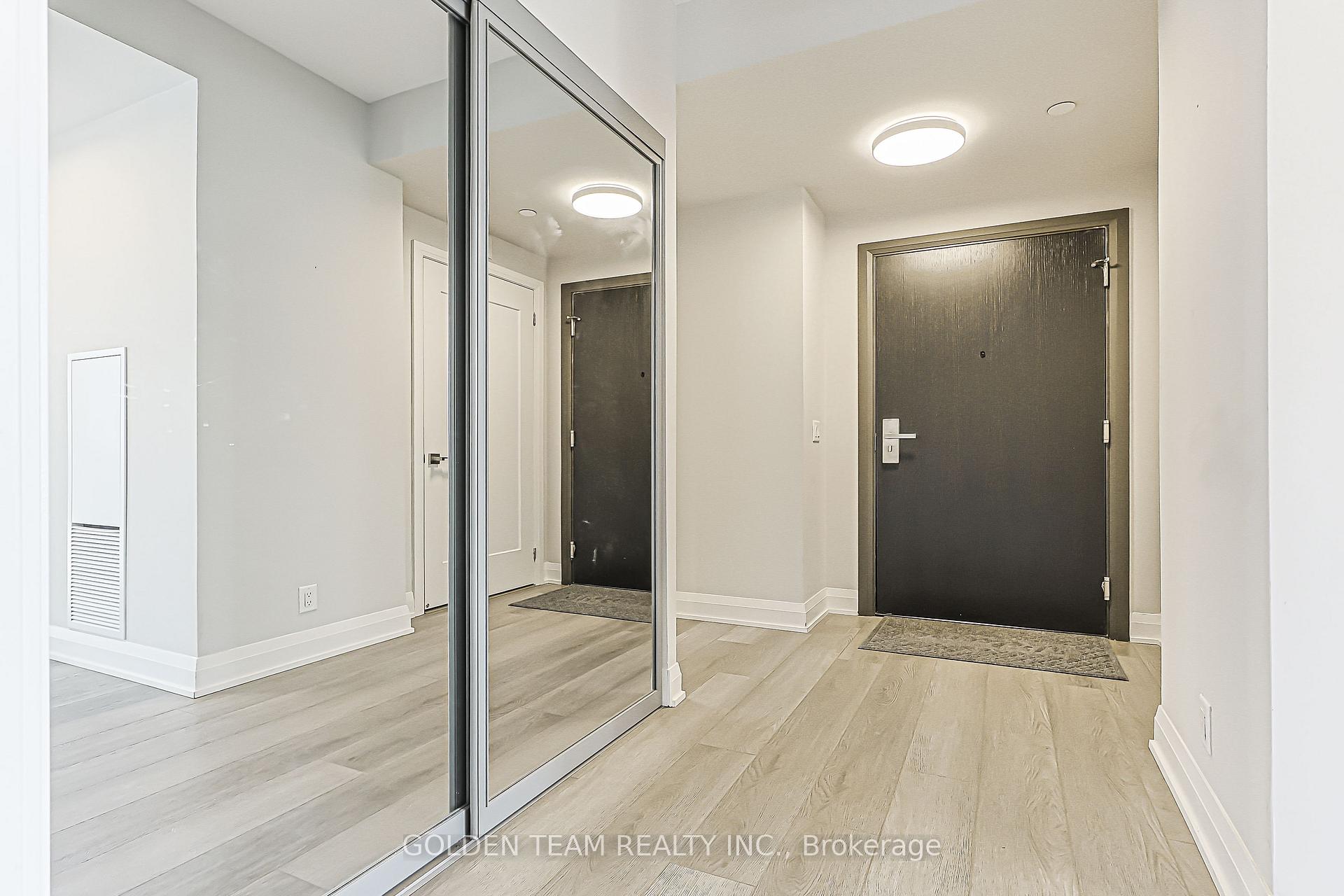 Photo 6 of Unit 1705, 18 Water Walk Drive, Markham, Unionville — HOMEH