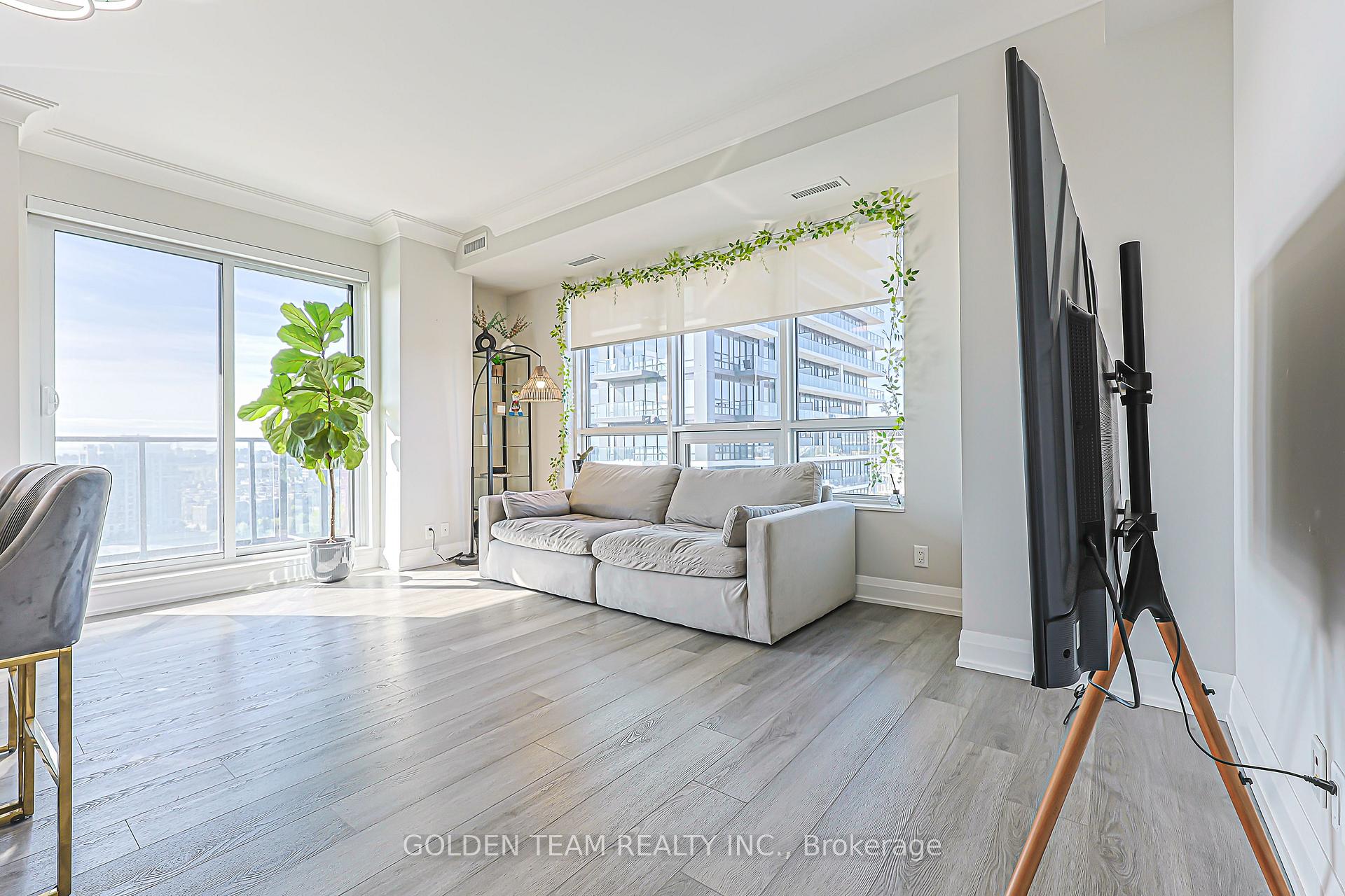 Photo 17 of Unit 1705, 18 Water Walk Drive, Markham, Unionville — HOMEH