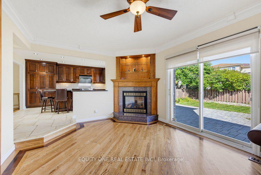 Photo 16 of 35 Ivylea Street, Ottawa, Craig Henry/Woodvale — HOMEH