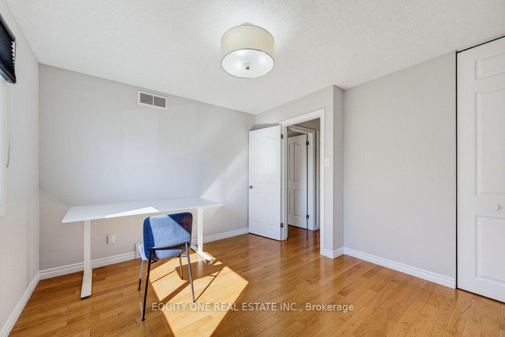 Photo 33 of 35 Ivylea Street, Ottawa, Craig Henry/Woodvale — HOMEH
