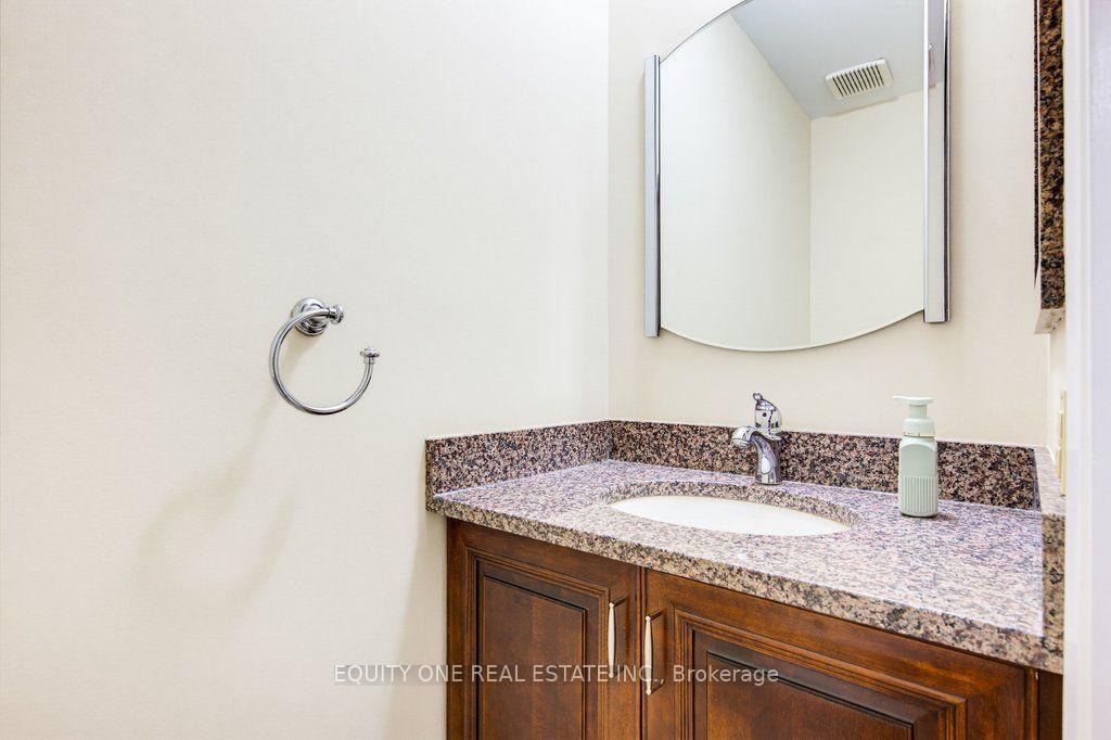 Photo 37 of 35 Ivylea Street, Ottawa, Craig Henry/Woodvale — HOMEH
