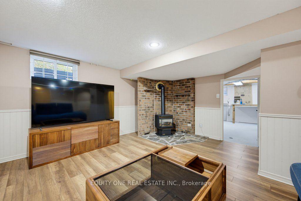 Photo 41 of 35 Ivylea Street, Ottawa, Craig Henry/Woodvale — HOMEH