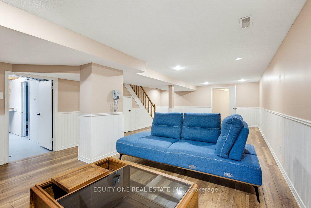 Photo 42 of 35 Ivylea Street, Ottawa, Craig Henry/Woodvale — HOMEH