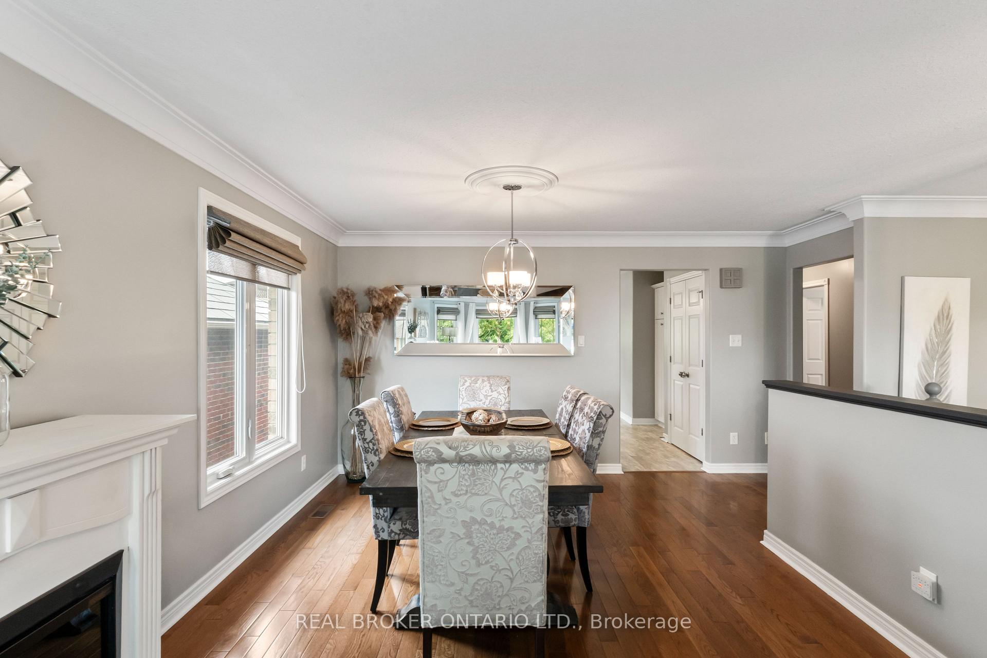 Photo 4 of 865 Bertrand Terrace, Peterborough, Monaghan Ward 2 — HOMEH