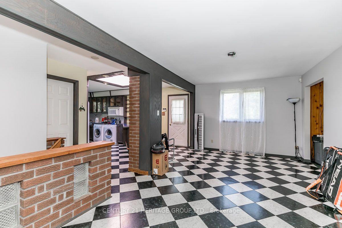 Photo 10 of 3515 Sideroad 10, Bradford West Gwillimbury, Bradford — HOMEH