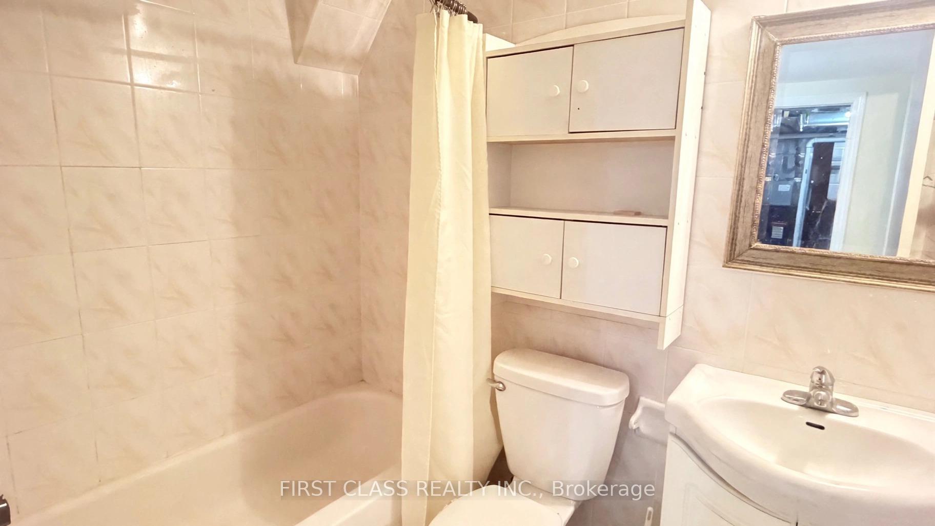 Photo 6 of Unit Basement, 81 Apache Trail, North York, Pleasant View — HOMEH