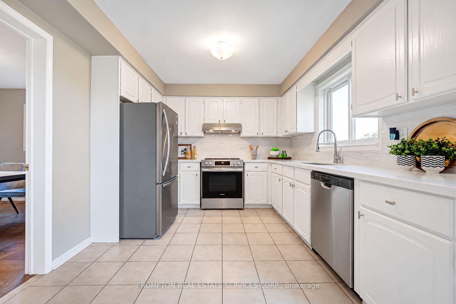 Photo 7 of 149 Revell Road, Newmarket, Armitage — HOMEH