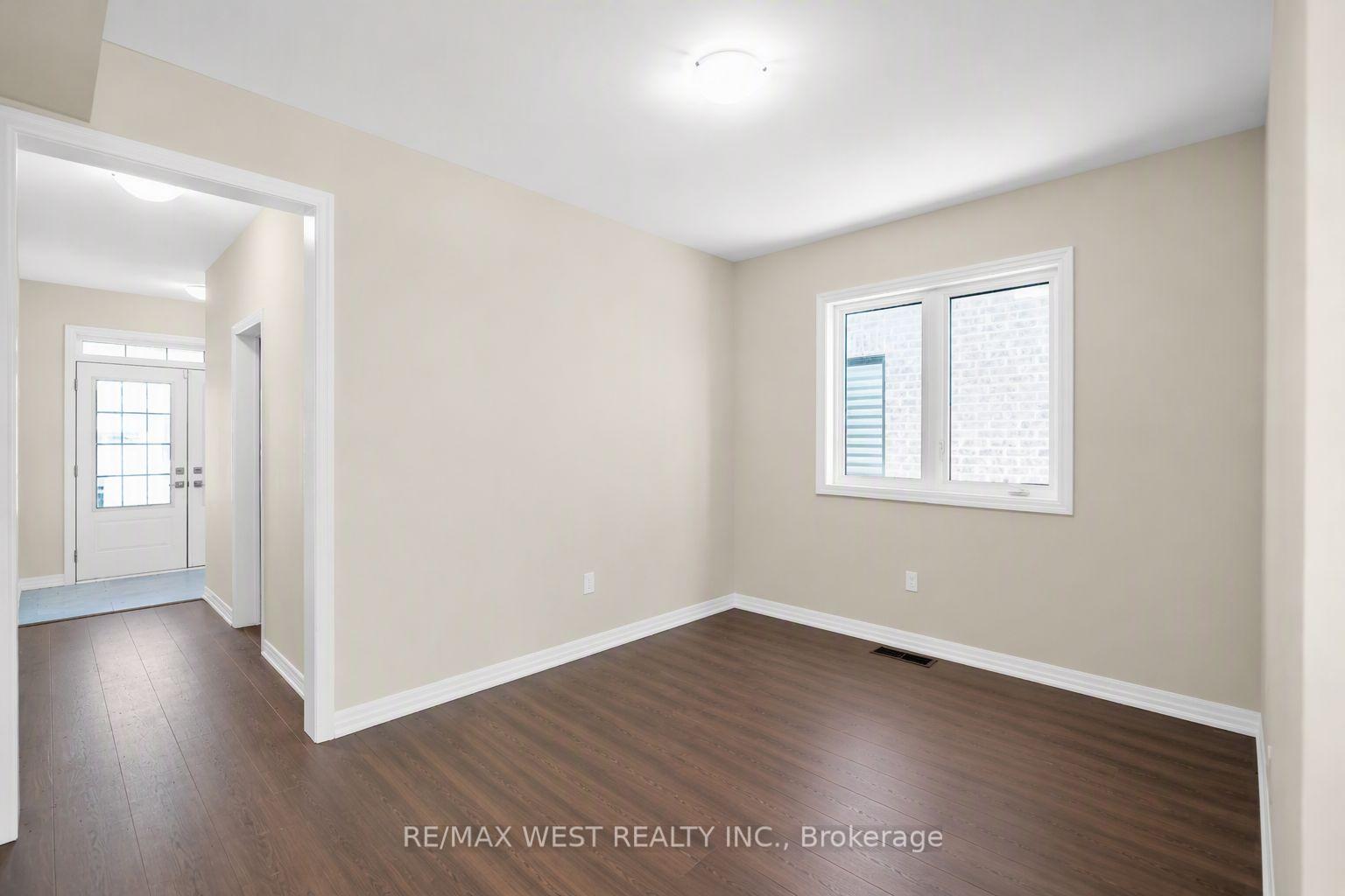 Photo 8 of 43 Ed Ewert Avenue, Clarington, Newcastle — HOMEH