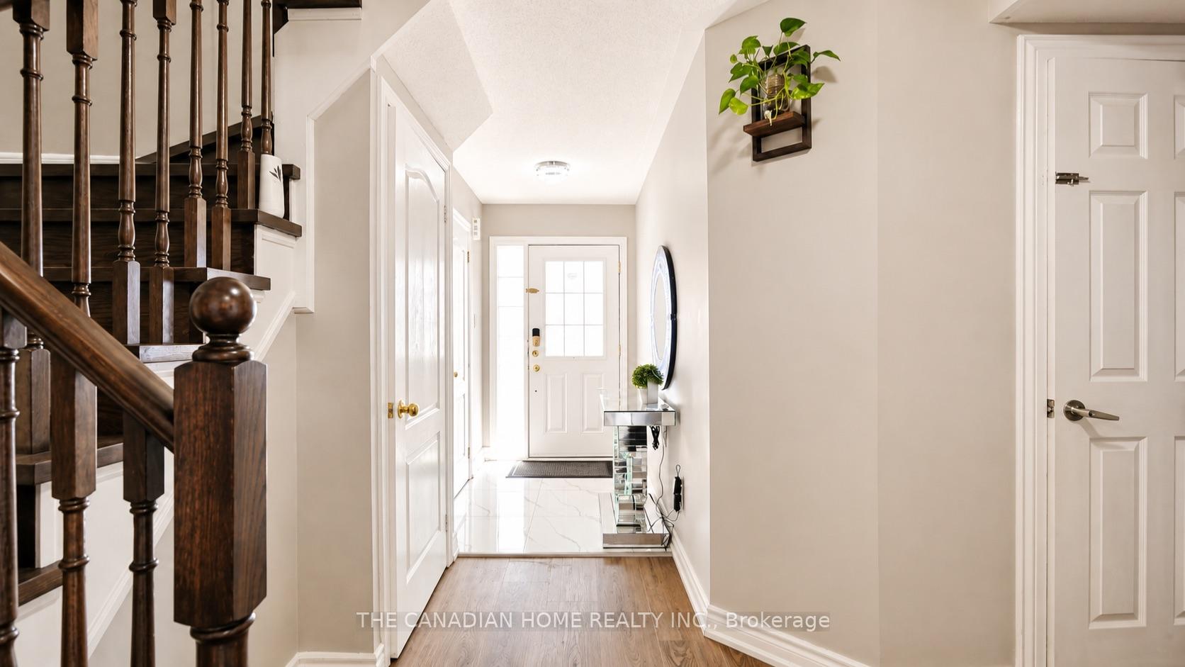 Photo 2 of 124 Tomabrook Crescent, Brampton, Sandringham-Wellington — HOMEH