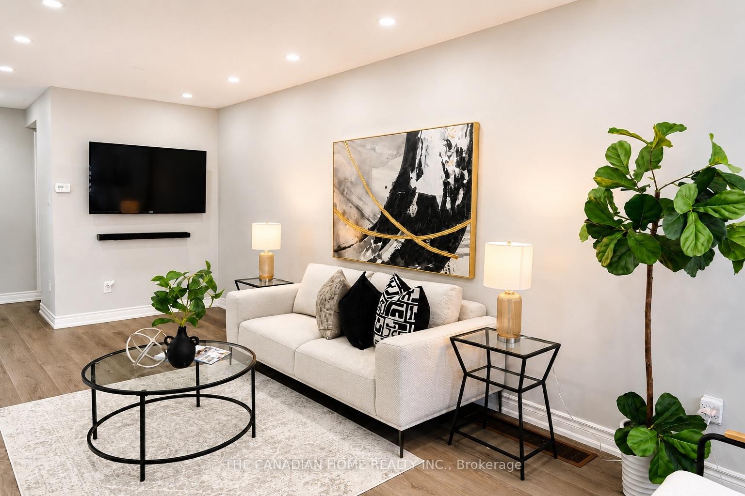 Photo 6 of 124 Tomabrook Crescent, Brampton, Sandringham-Wellington — HOMEH