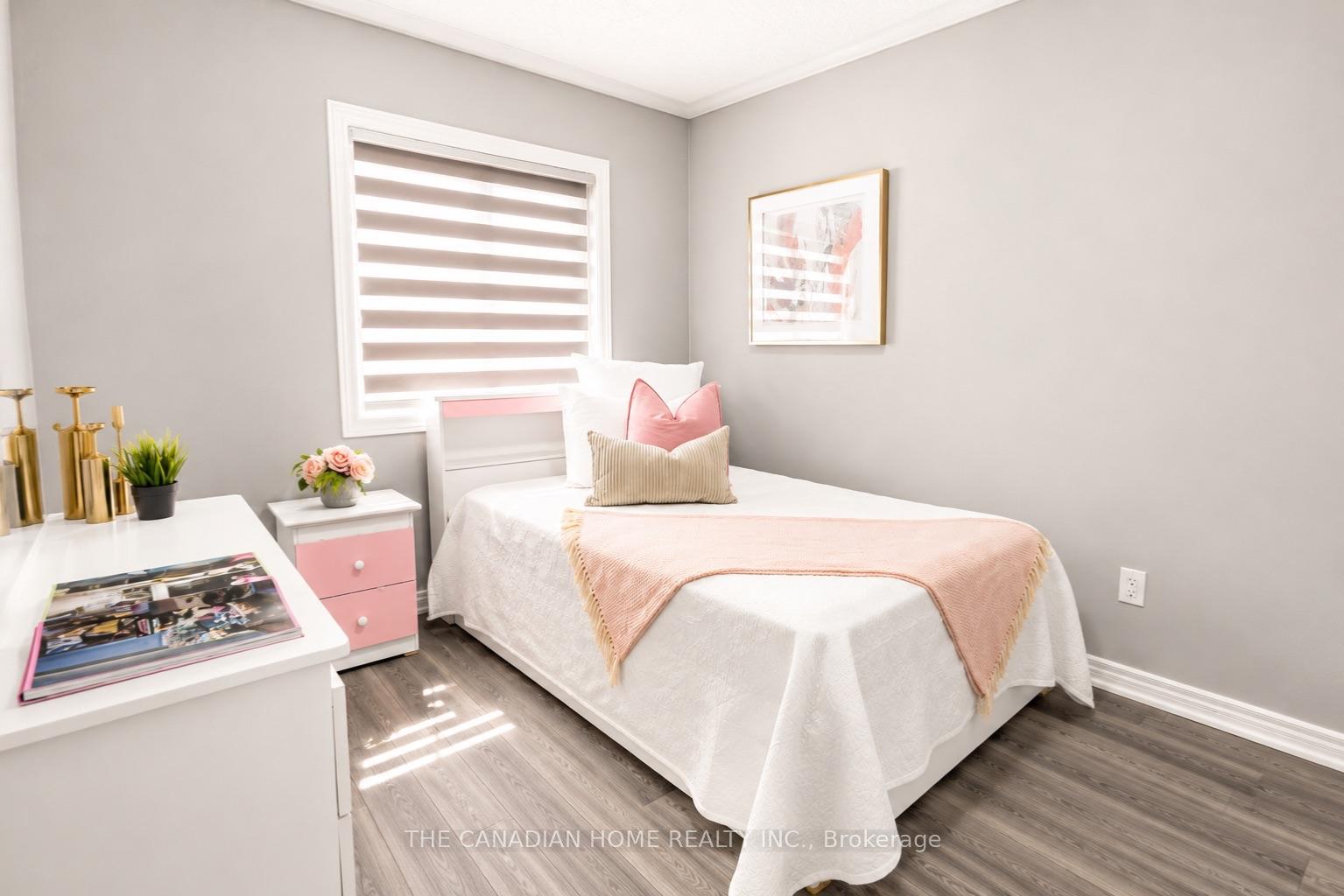 Photo 20 of 124 Tomabrook Crescent, Brampton, Sandringham-Wellington — HOMEH