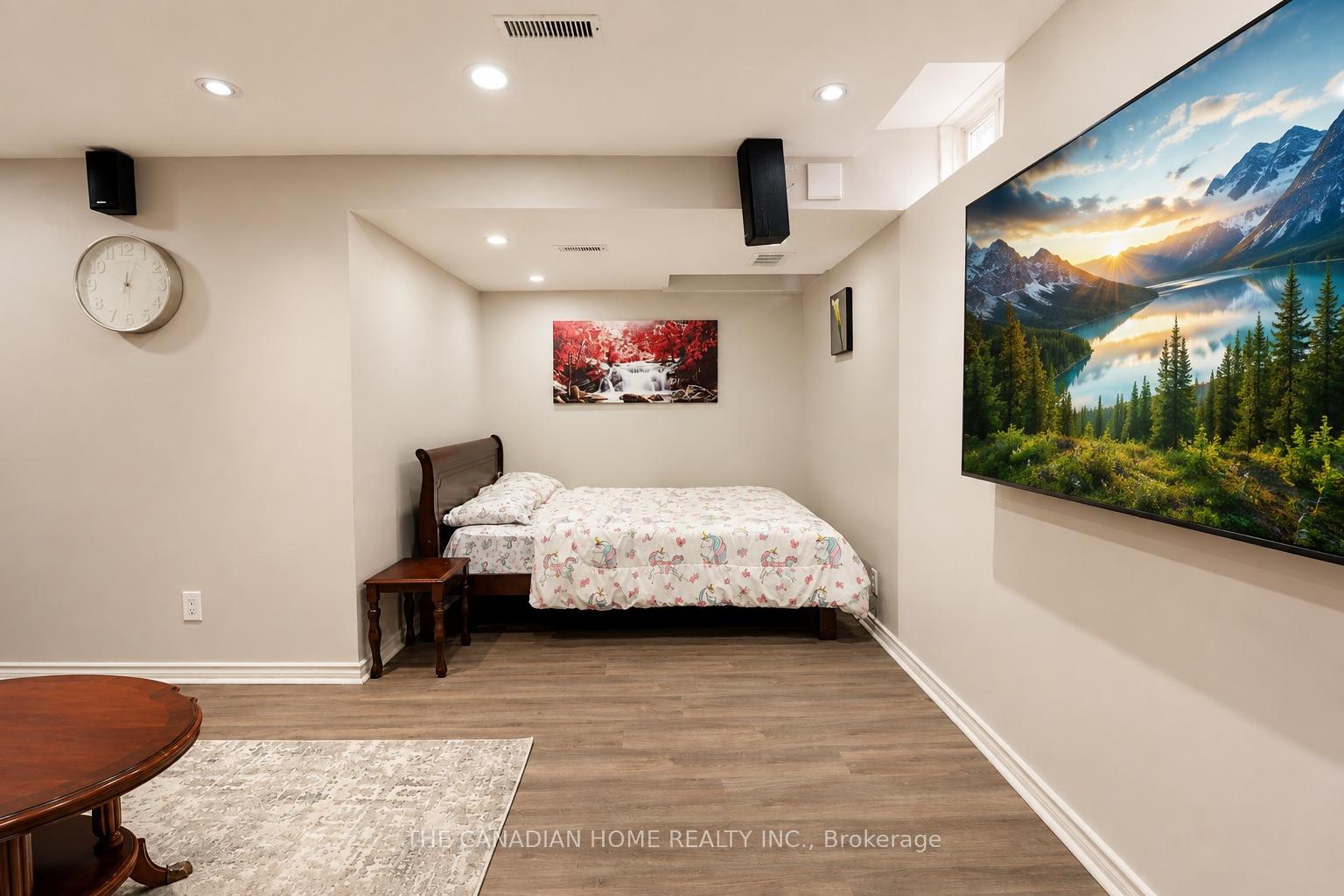 Photo 25 of 124 Tomabrook Crescent, Brampton, Sandringham-Wellington — HOMEH