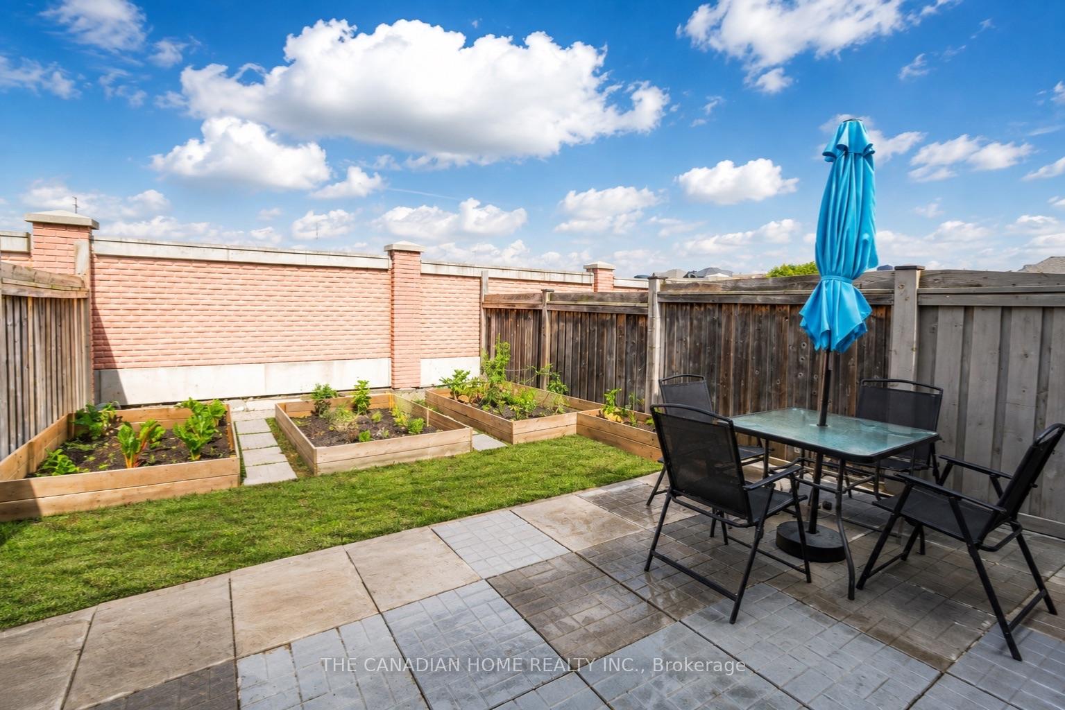Photo 26 of 124 Tomabrook Crescent, Brampton, Sandringham-Wellington — HOMEH