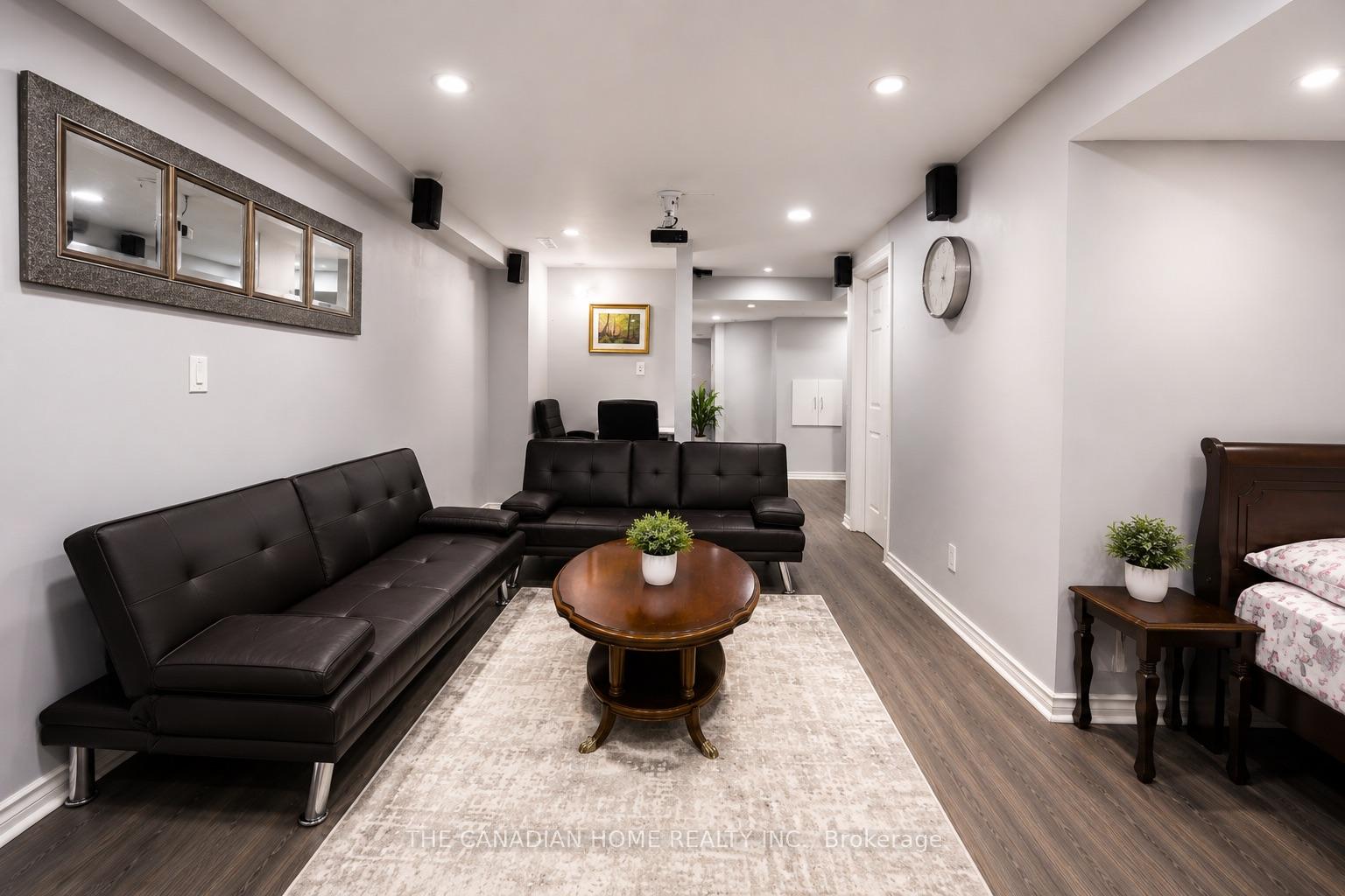 Photo 27 of 124 Tomabrook Crescent, Brampton, Sandringham-Wellington — HOMEH