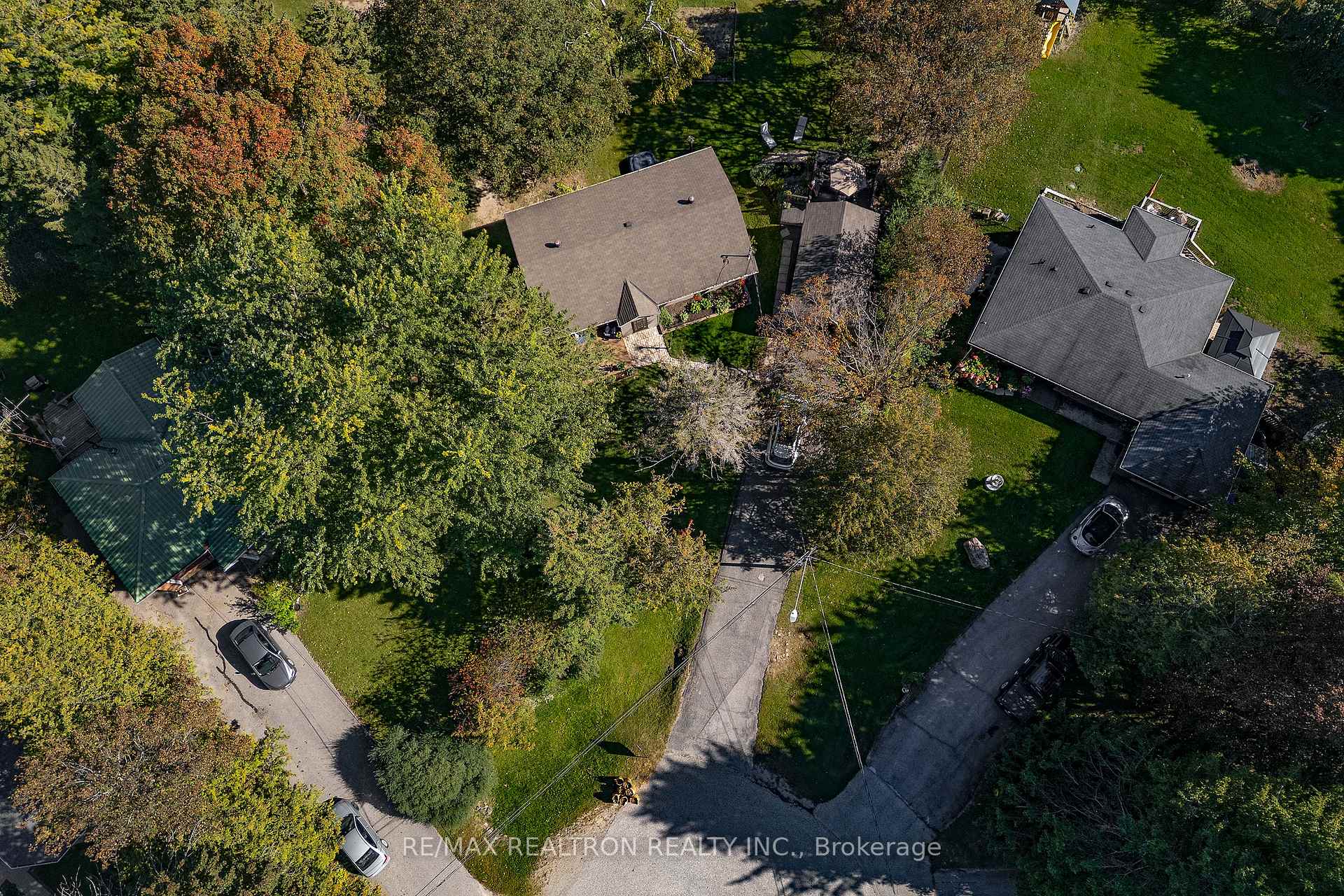 Photo 4 of 2010 Lea Street, Innisfil, Alcona — HOMEH