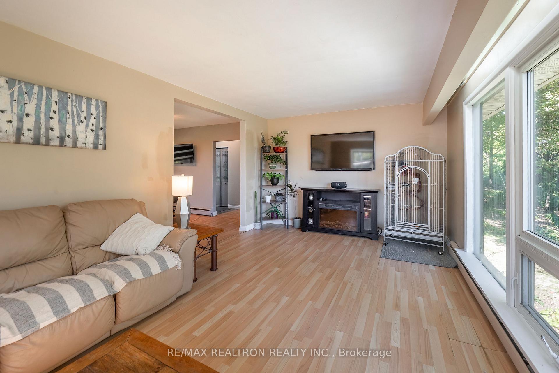 Photo 16 of 2010 Lea Street, Innisfil, Alcona — HOMEH