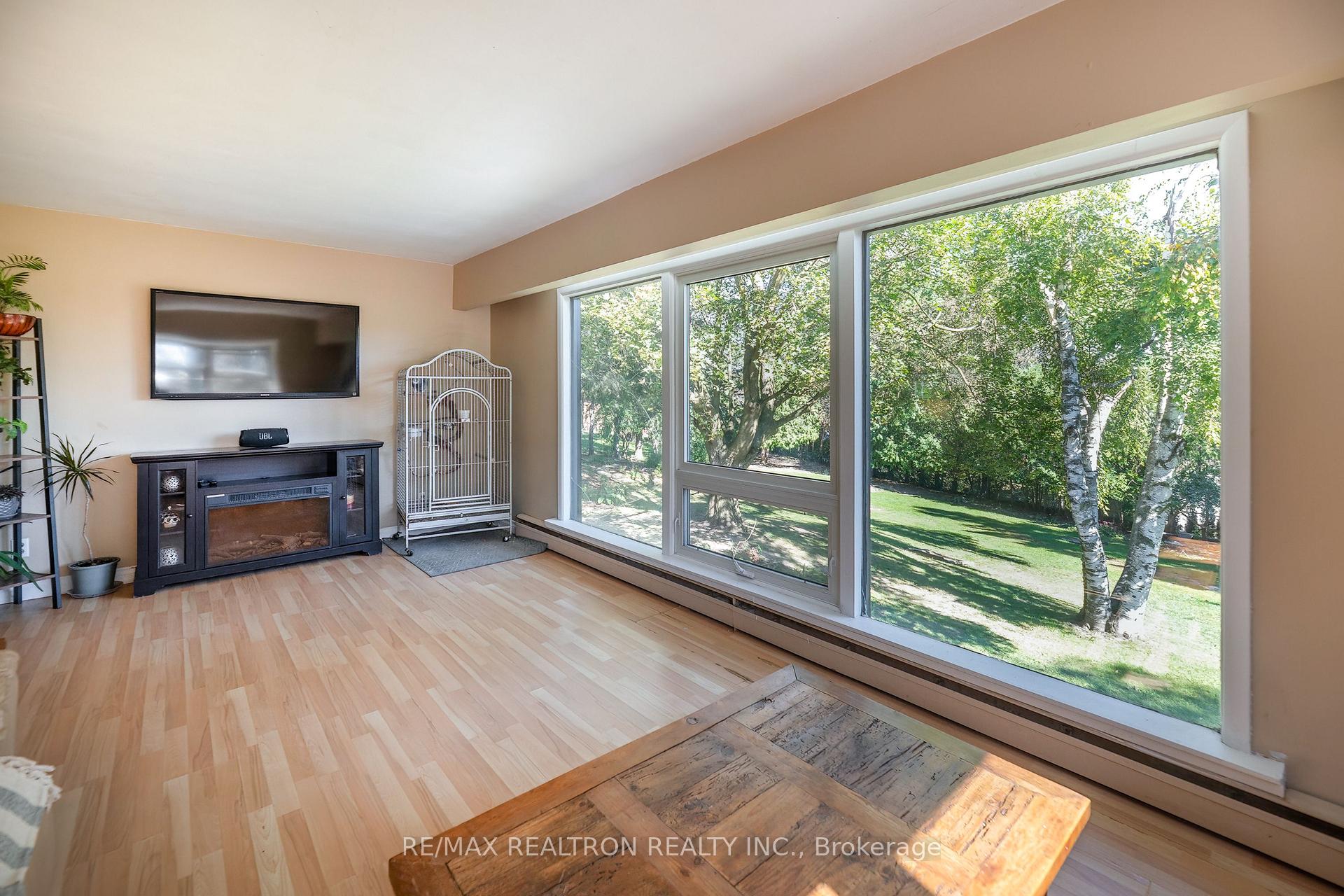 Photo 17 of 2010 Lea Street, Innisfil, Alcona — HOMEH
