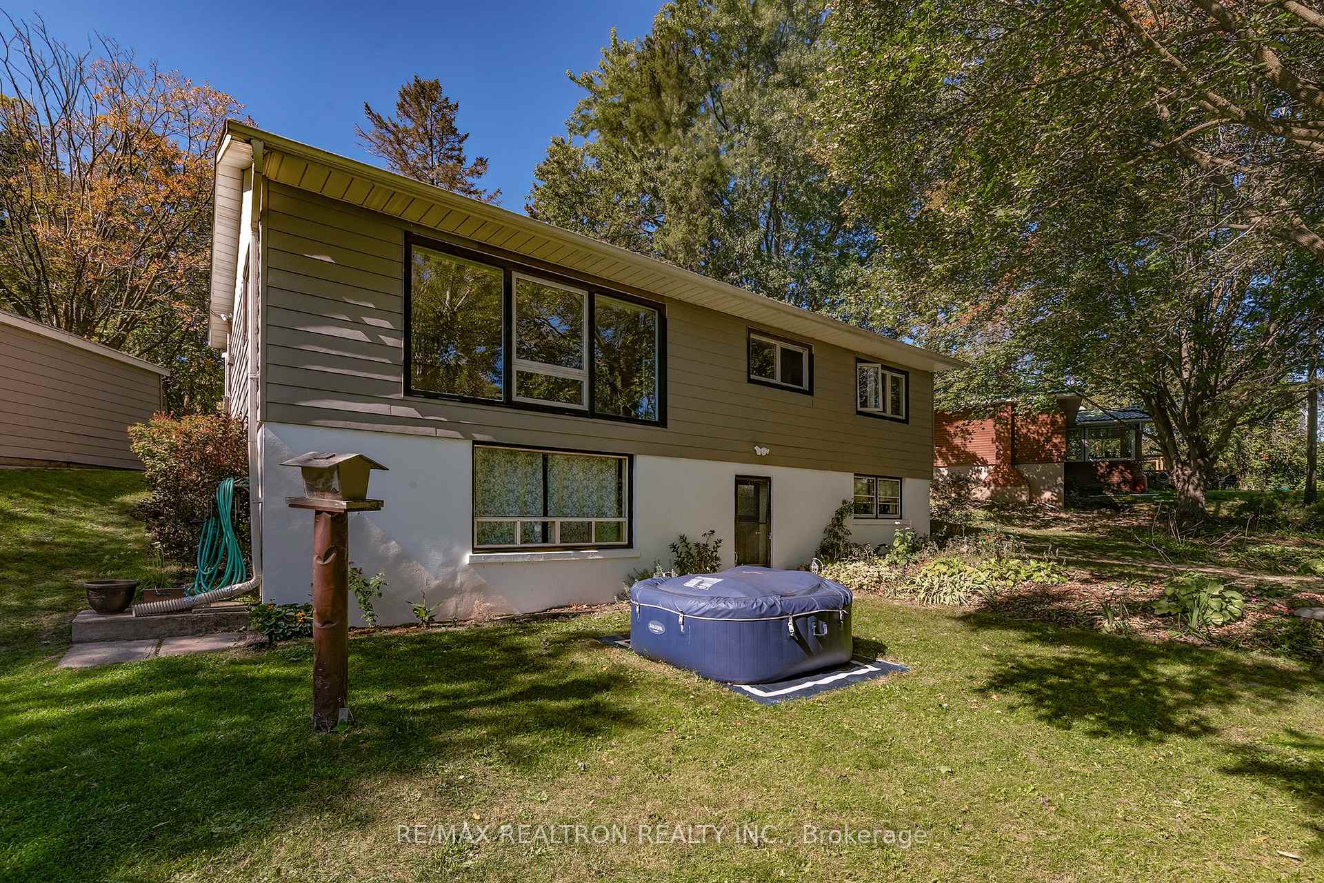 Photo 39 of 2010 Lea Street, Innisfil, Alcona — HOMEH