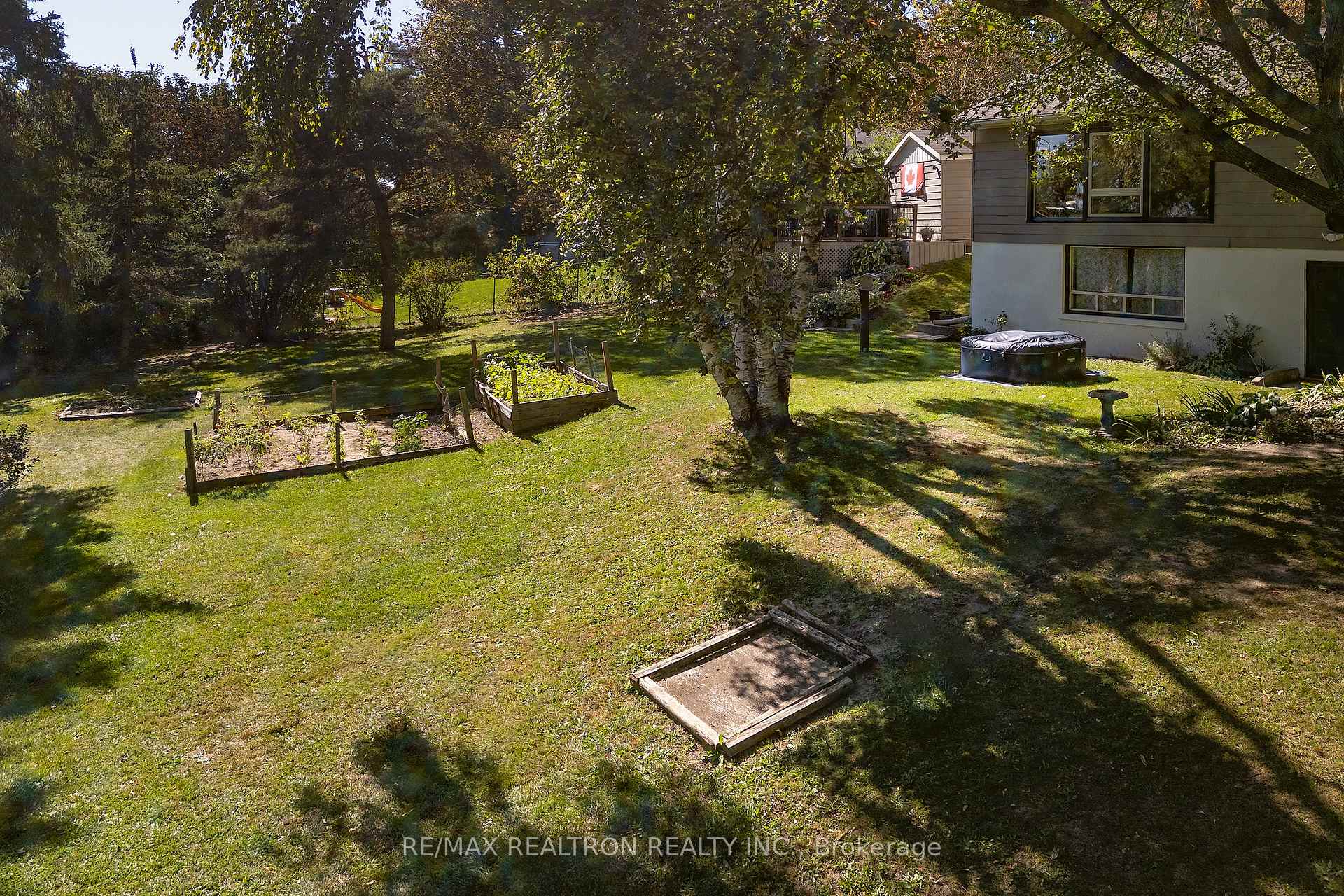 Photo 48 of 2010 Lea Street, Innisfil, Alcona — HOMEH