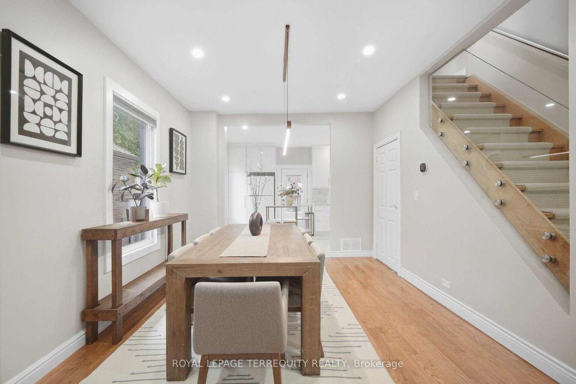 Photo 9 of 350 Lumsden Avenue, Toronto, Woodbine-Lumsden — HOMEH