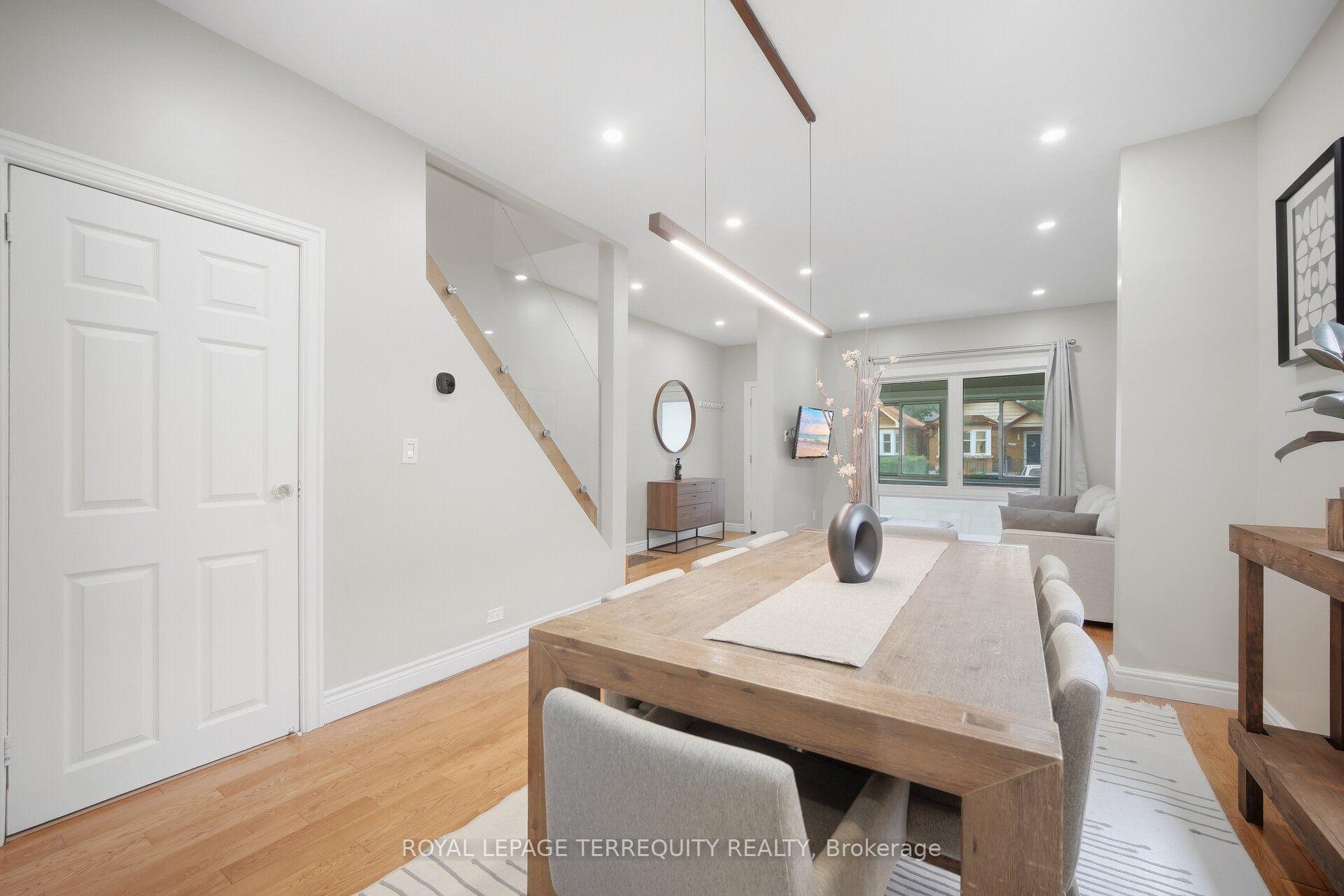 Photo 13 of 350 Lumsden Avenue, Toronto, Woodbine-Lumsden — HOMEH