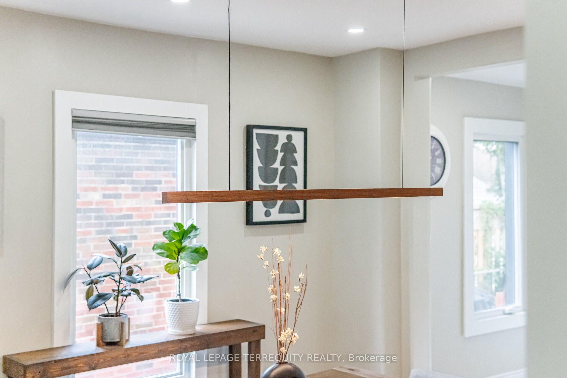 Photo 15 of 350 Lumsden Avenue, Toronto, Woodbine-Lumsden — HOMEH