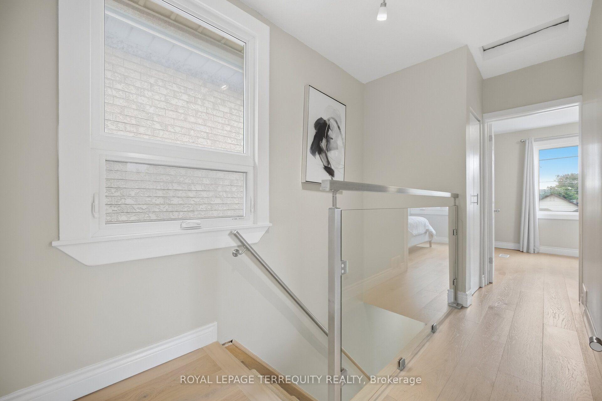 Photo 25 of 350 Lumsden Avenue, Toronto, Woodbine-Lumsden — HOMEH