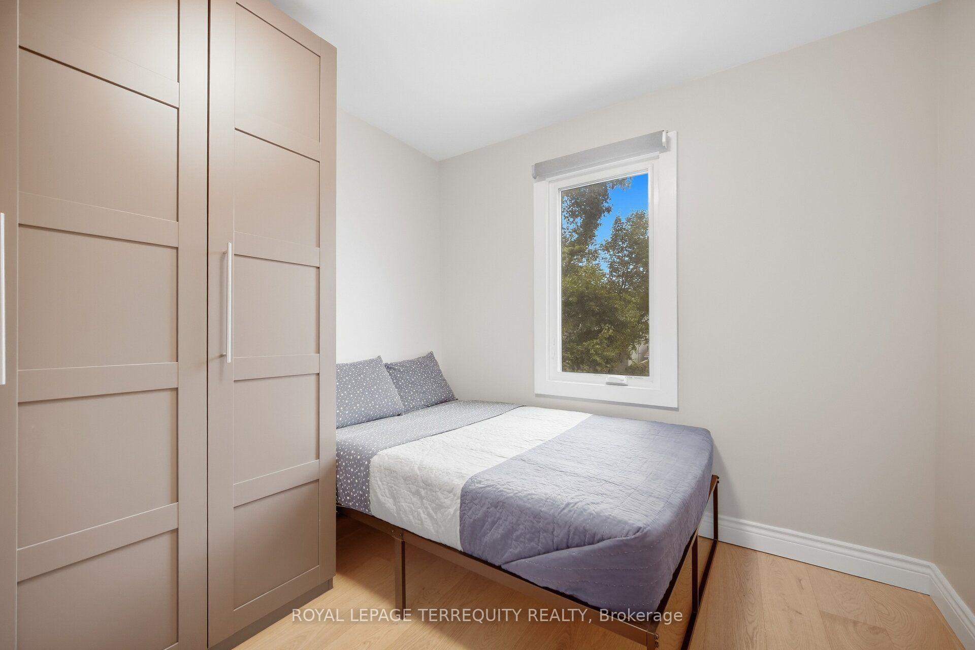 Photo 30 of 350 Lumsden Avenue, Toronto, Woodbine-Lumsden — HOMEH
