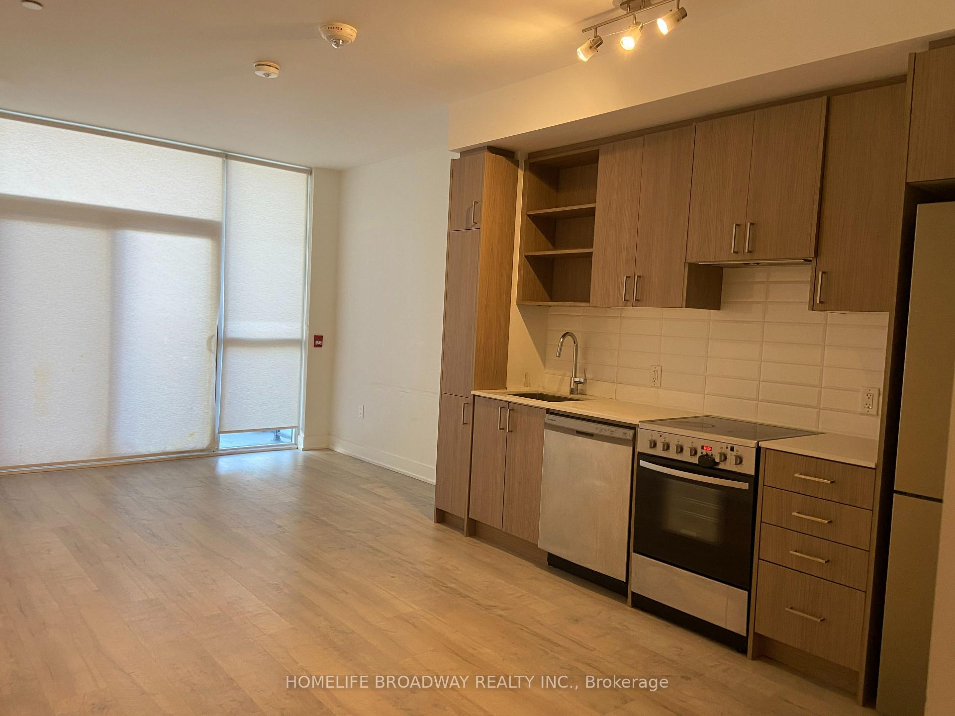 Photo 6 of Unit 120, 50 George Butchart Drive, North York, Downsview-Roding-CFB — HOMEH