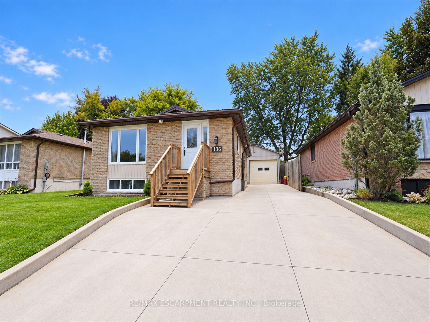 Photo of 136 Woodlawn Avenue