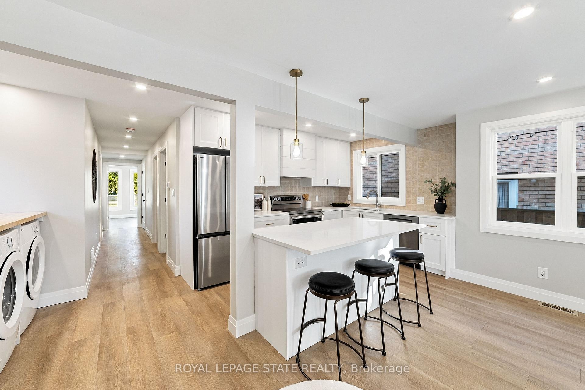 Photo 14 of 5 Herbert Court, Hamilton, Lakeshore — HOMEH