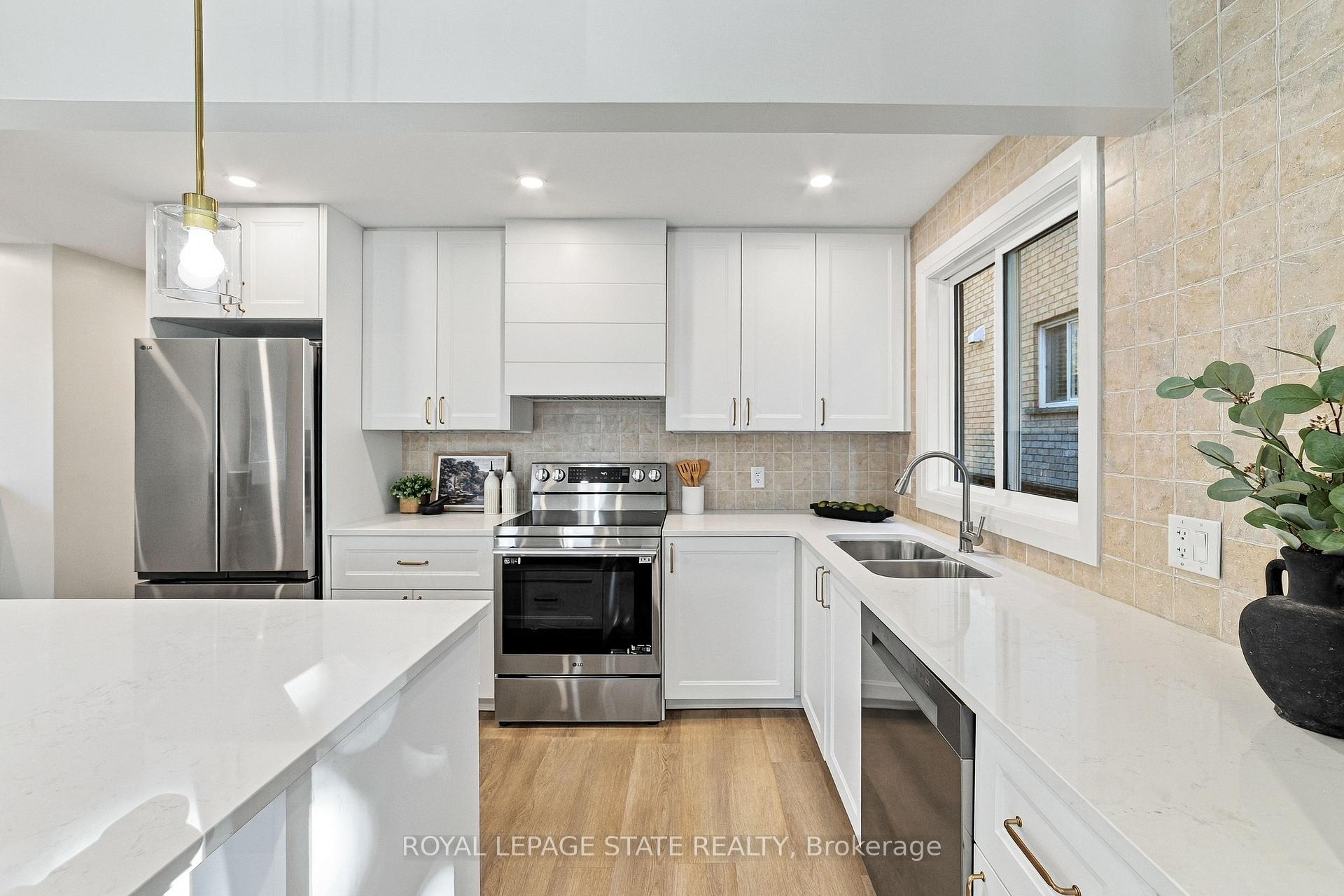 Photo 16 of 5 Herbert Court, Hamilton, Lakeshore — HOMEH