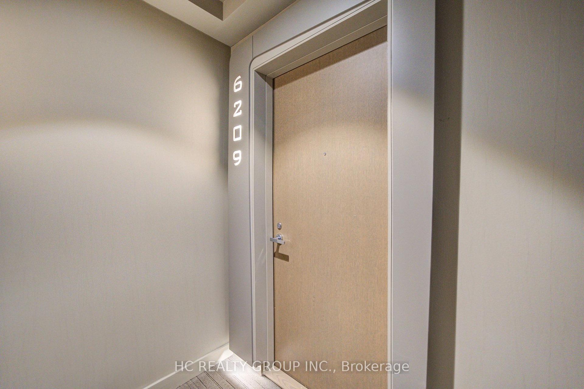 Photo 2 of Unit 6209, 1 Bloor Street E, Toronto, Church-Yonge Corridor — HOMEH
