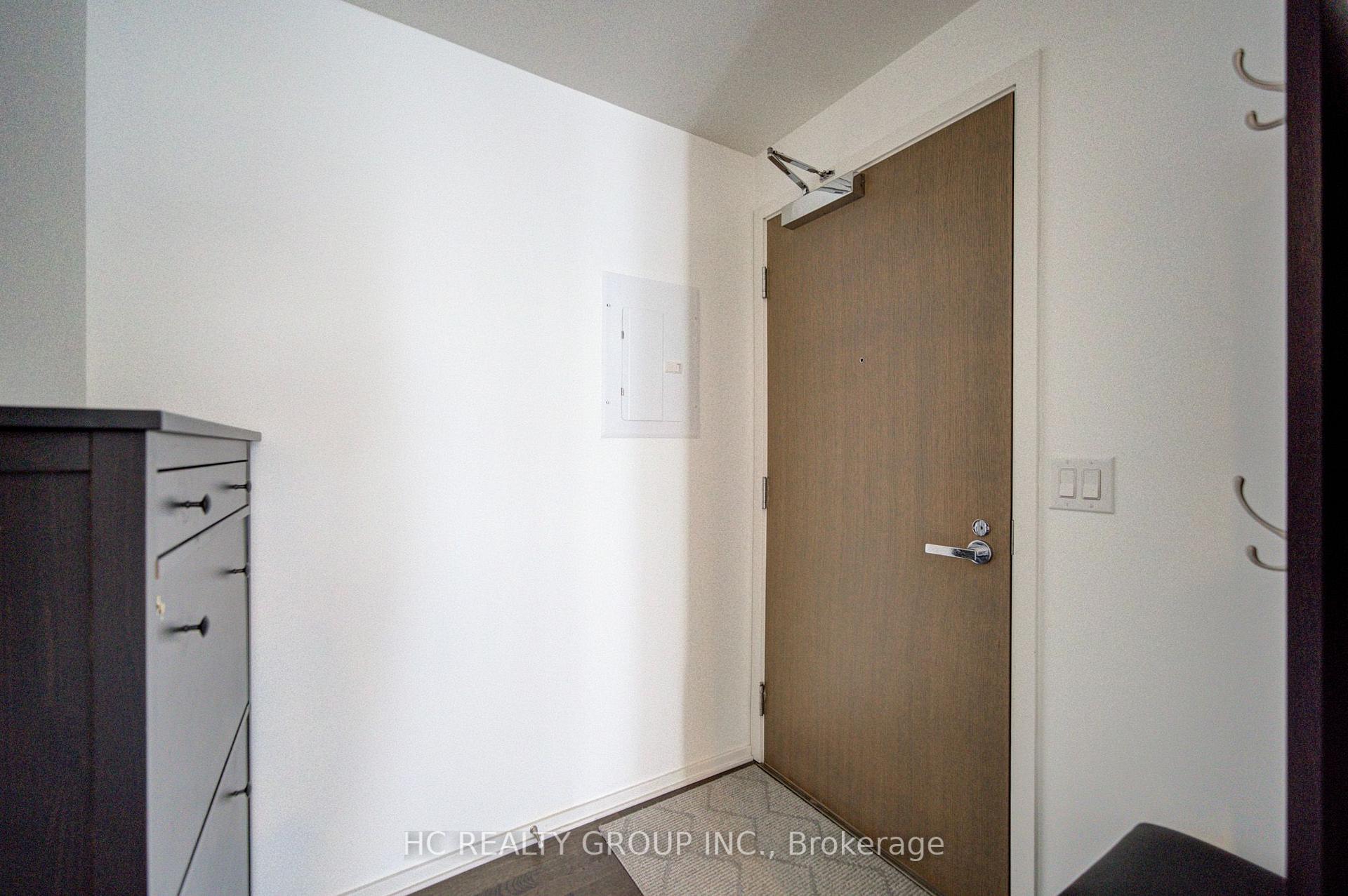 Photo 3 of Unit 6209, 1 Bloor Street E, Toronto, Church-Yonge Corridor — HOMEH