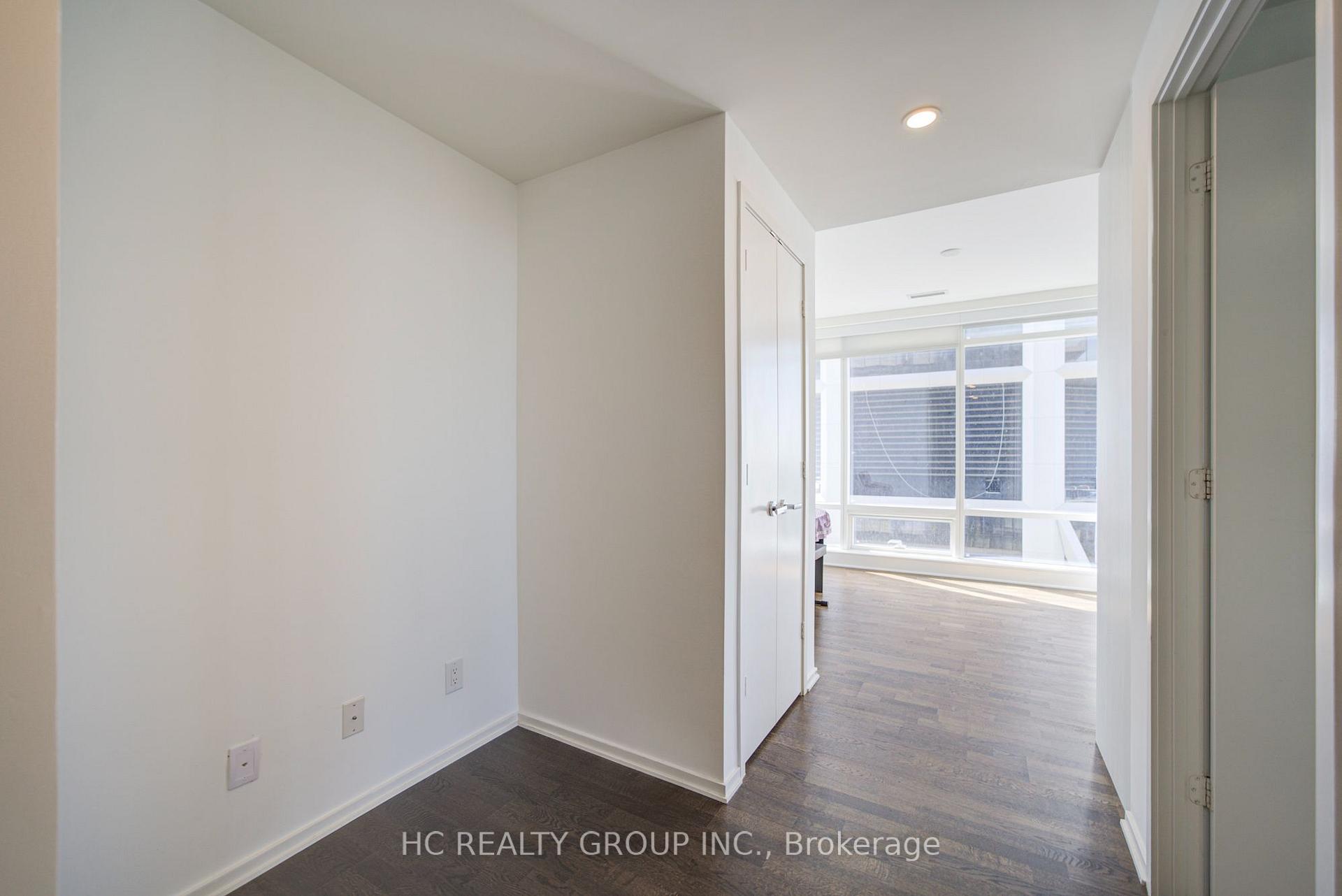 Photo 4 of Unit 6209, 1 Bloor Street E, Toronto, Church-Yonge Corridor — HOMEH