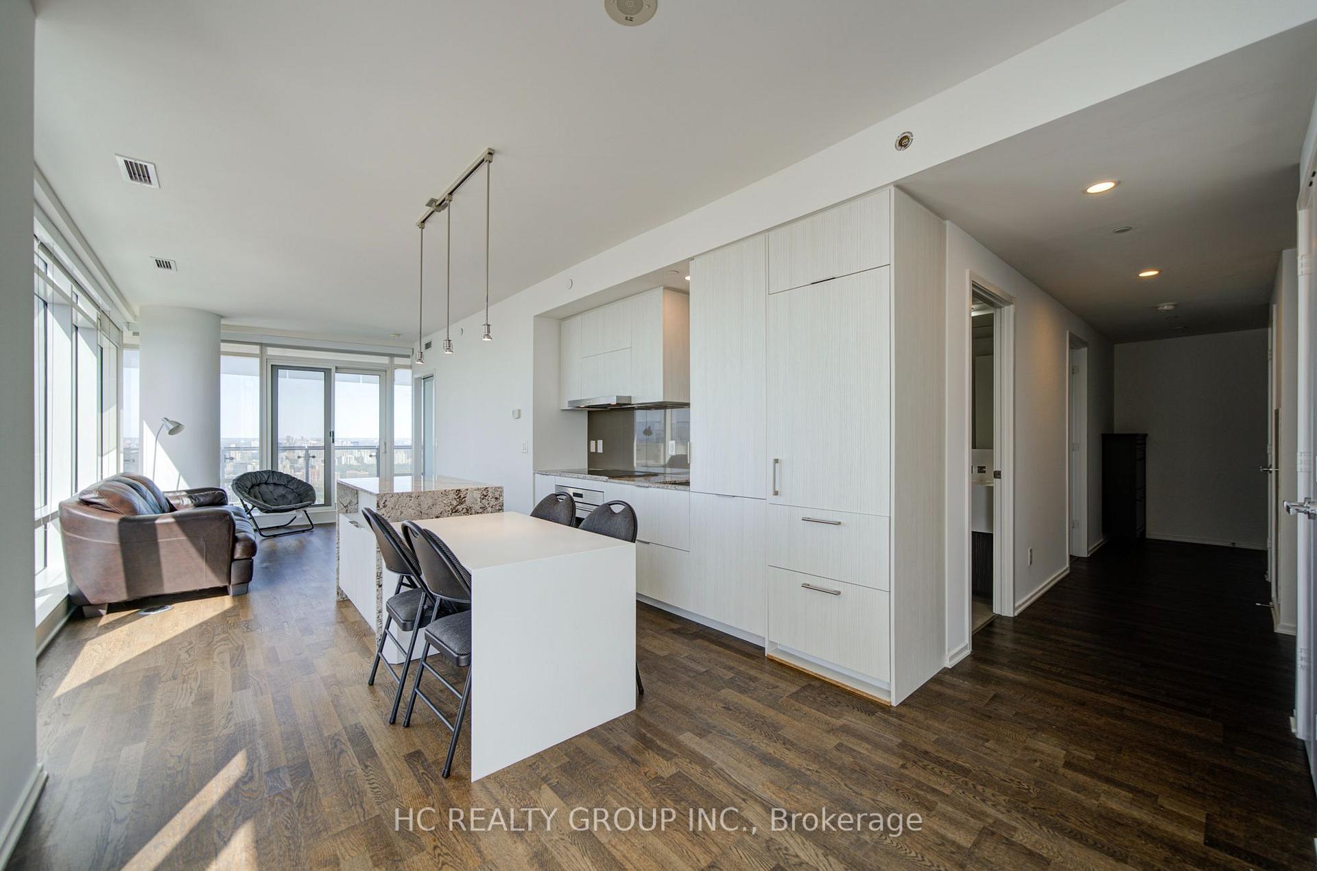 Photo 8 of Unit 6209, 1 Bloor Street E, Toronto, Church-Yonge Corridor — HOMEH