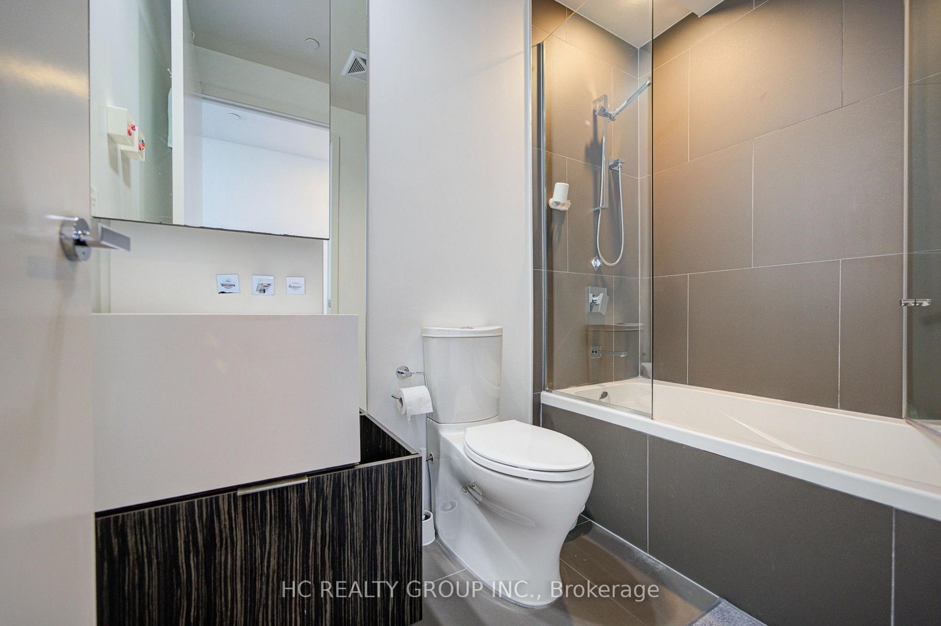 Photo 21 of Unit 6209, 1 Bloor Street E, Toronto, Church-Yonge Corridor — HOMEH