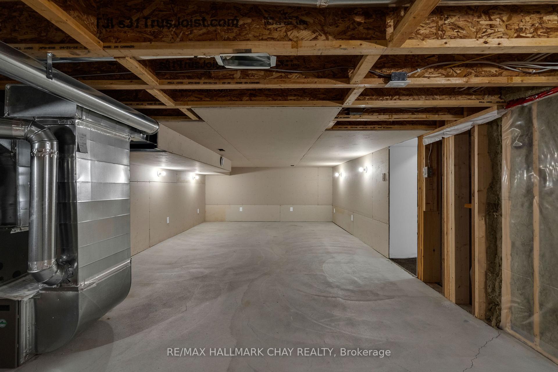 Photo 24 of 20 Dorothys Drive, Oro-Medonte, Hawkestone — HOMEH