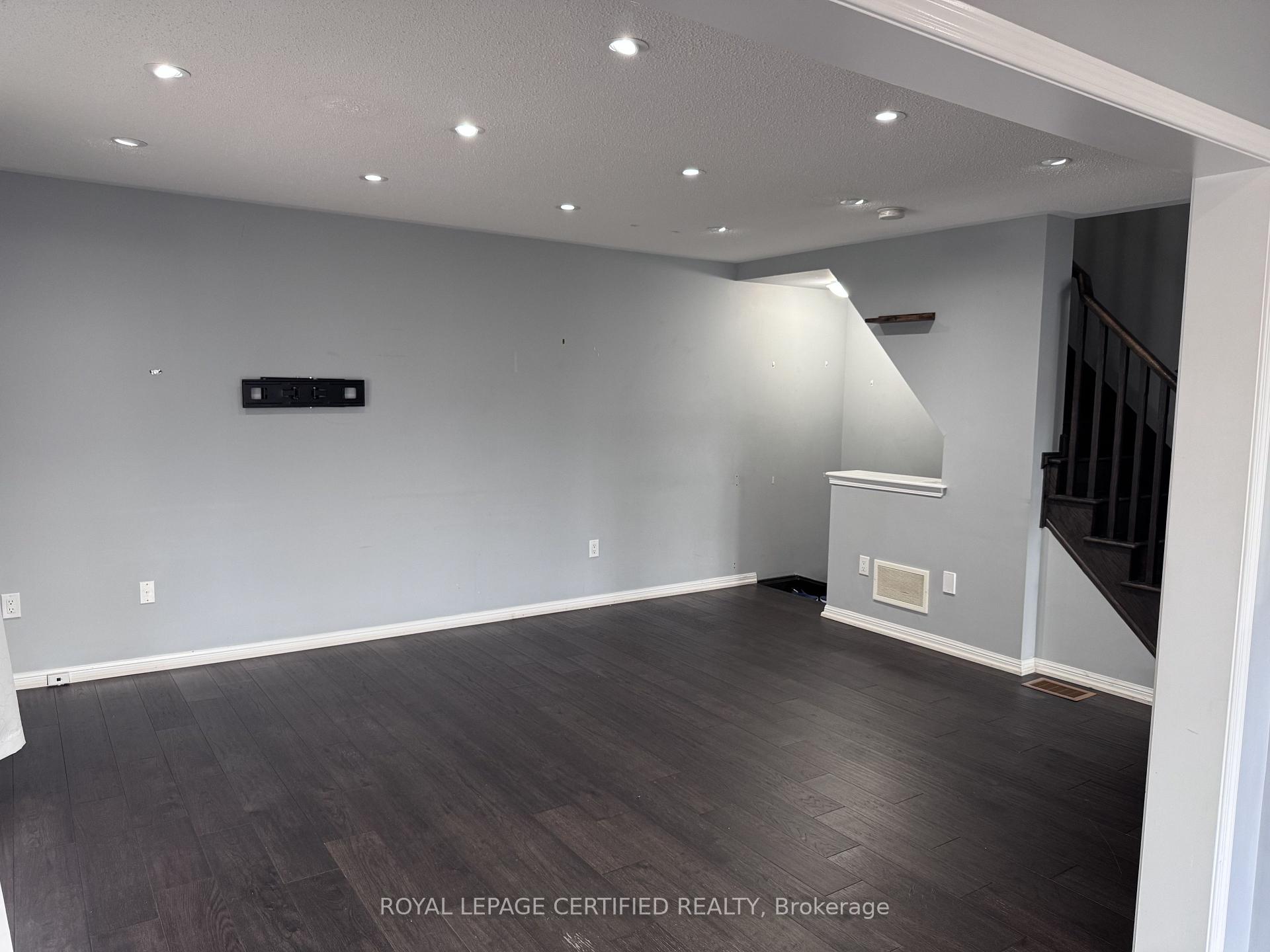 Photo 8 of 244 Mortimer Crescent, Milton, Harrison — HOMEH