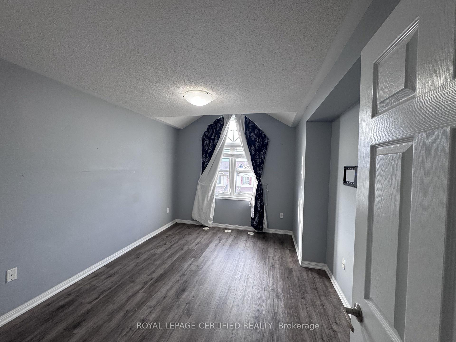 Photo 19 of 244 Mortimer Crescent, Milton, Harrison — HOMEH