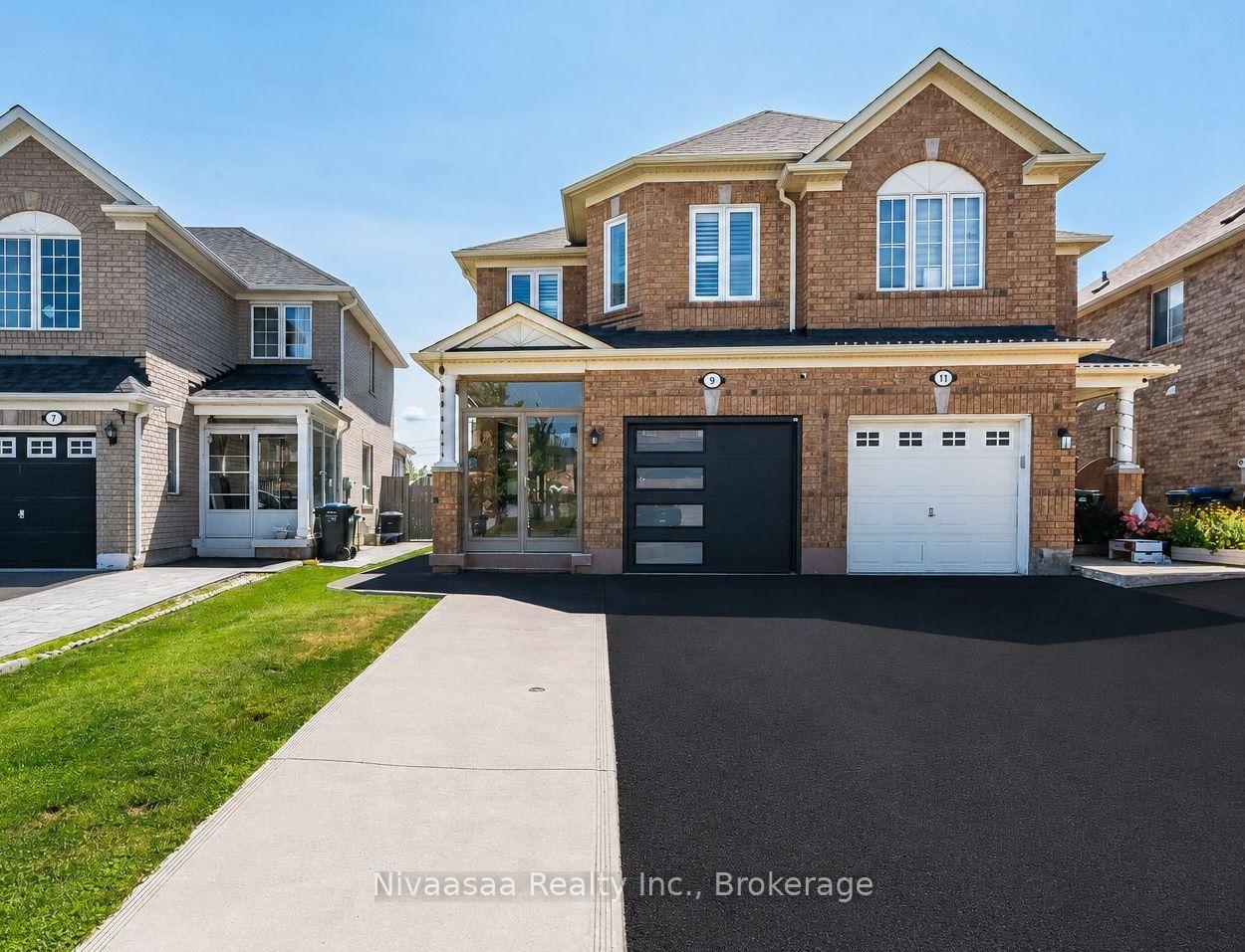 Photo 1 of 9 Parisian Road, Brampton, Vales of Castlemore — HOMEH