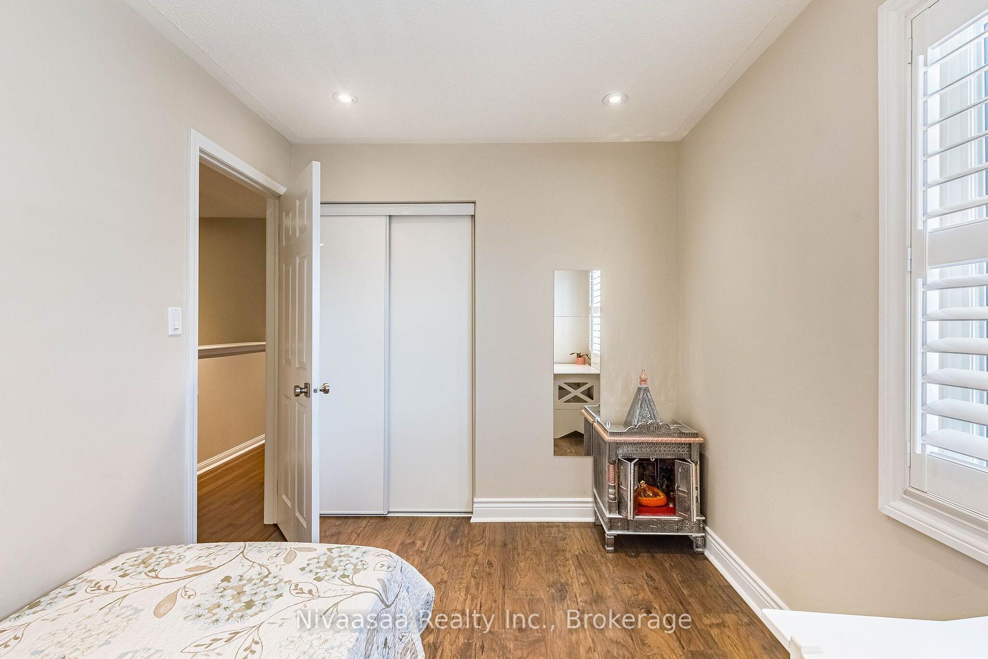 Photo 30 of 9 Parisian Road, Brampton, Vales of Castlemore — HOMEH
