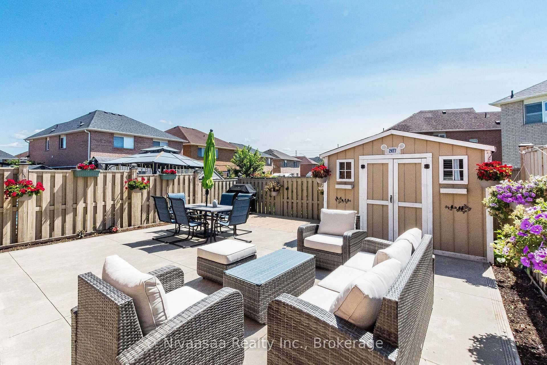 Photo 43 of 9 Parisian Road, Brampton, Vales of Castlemore — HOMEH