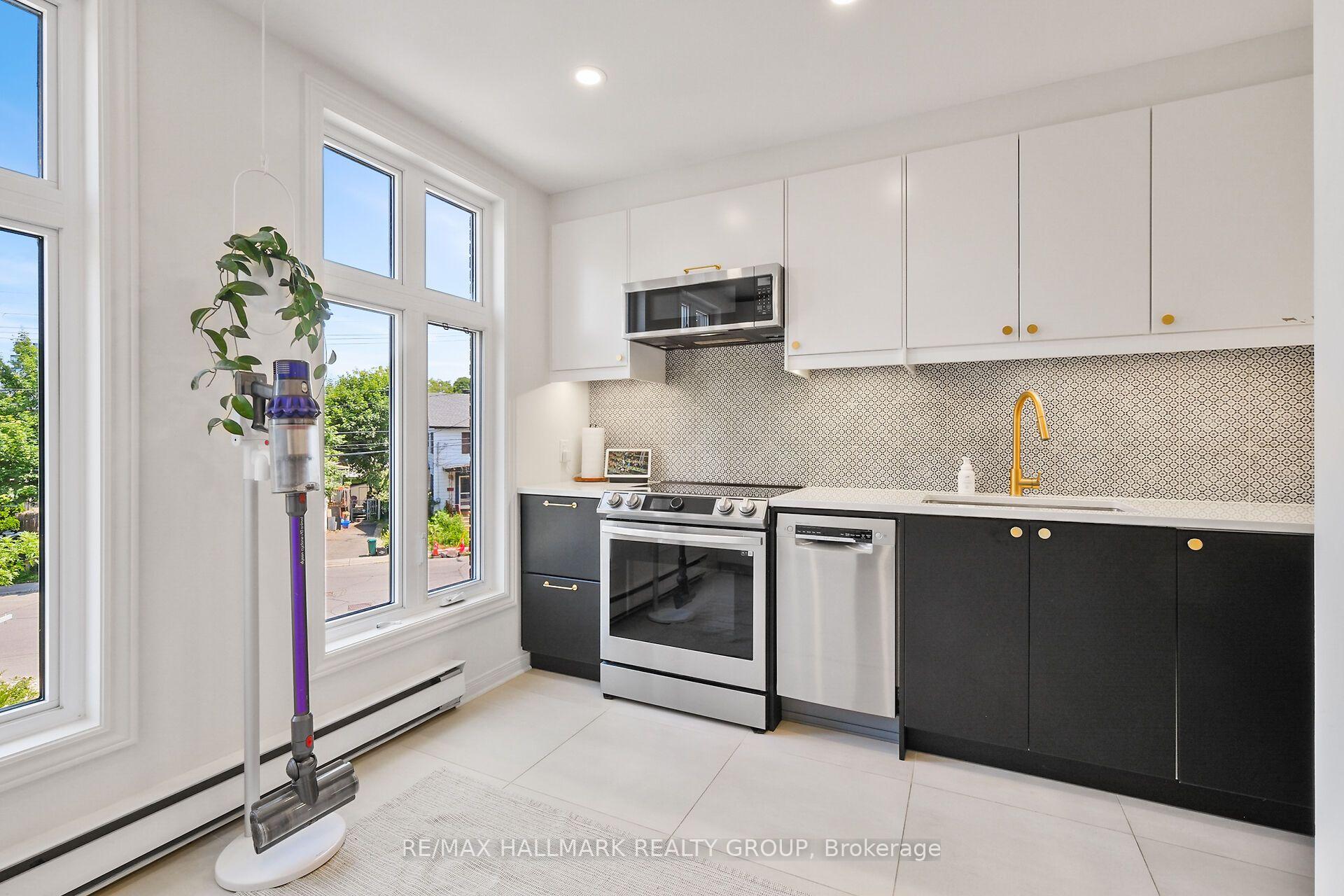 Photo 17 of Unit 34, 20 Charlevoix Street, Ottawa, Vanier — HOMEH