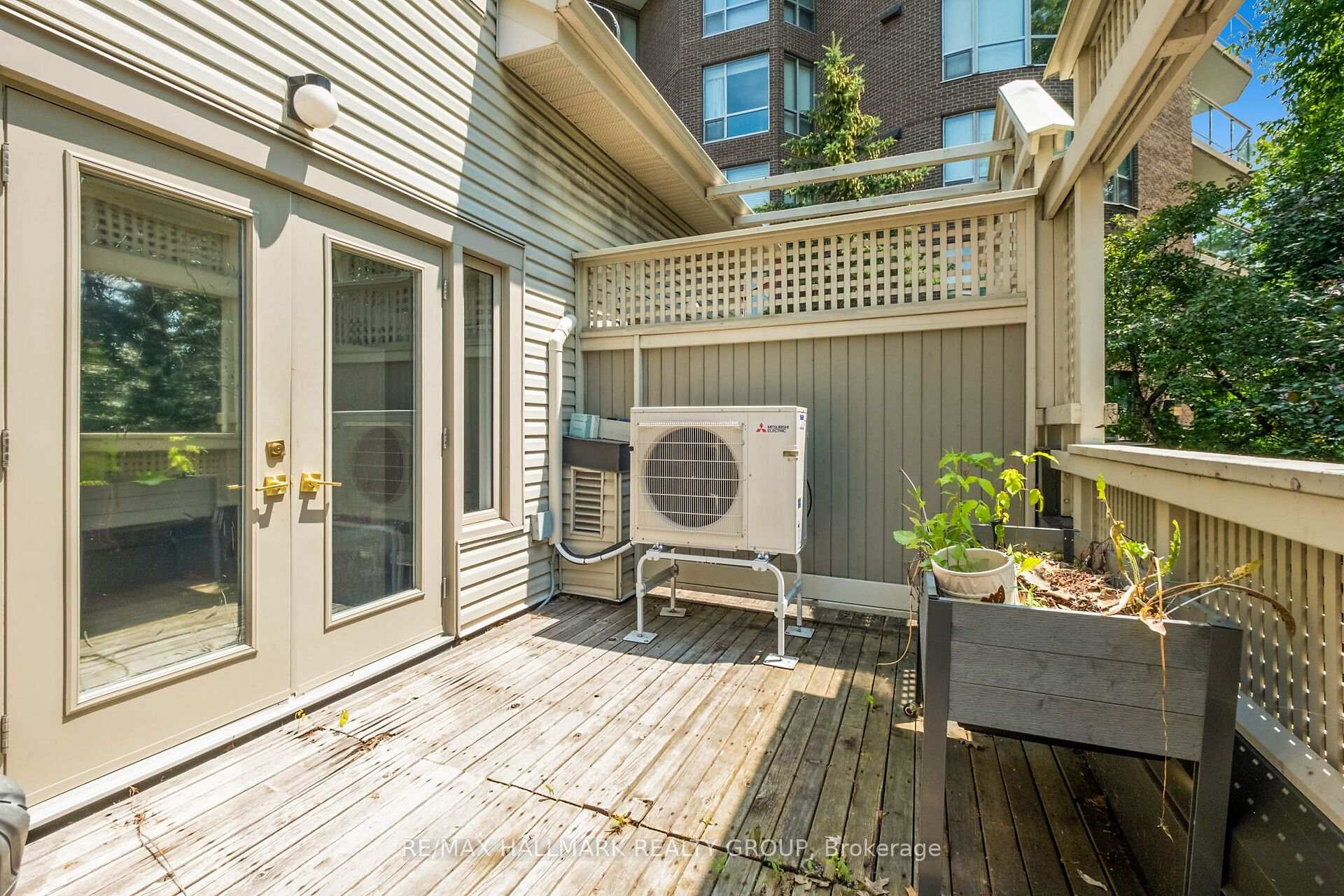 Photo 43 of Unit 34, 20 Charlevoix Street, Ottawa, Vanier — HOMEH