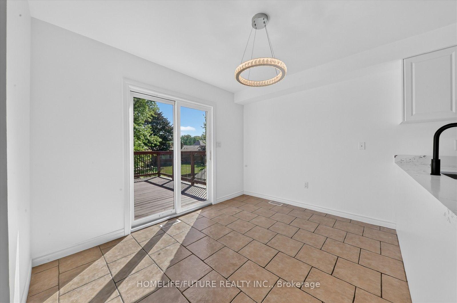 Photo 36 of 48 Avatar Place, Hamilton, Mount Hope — HOMEH