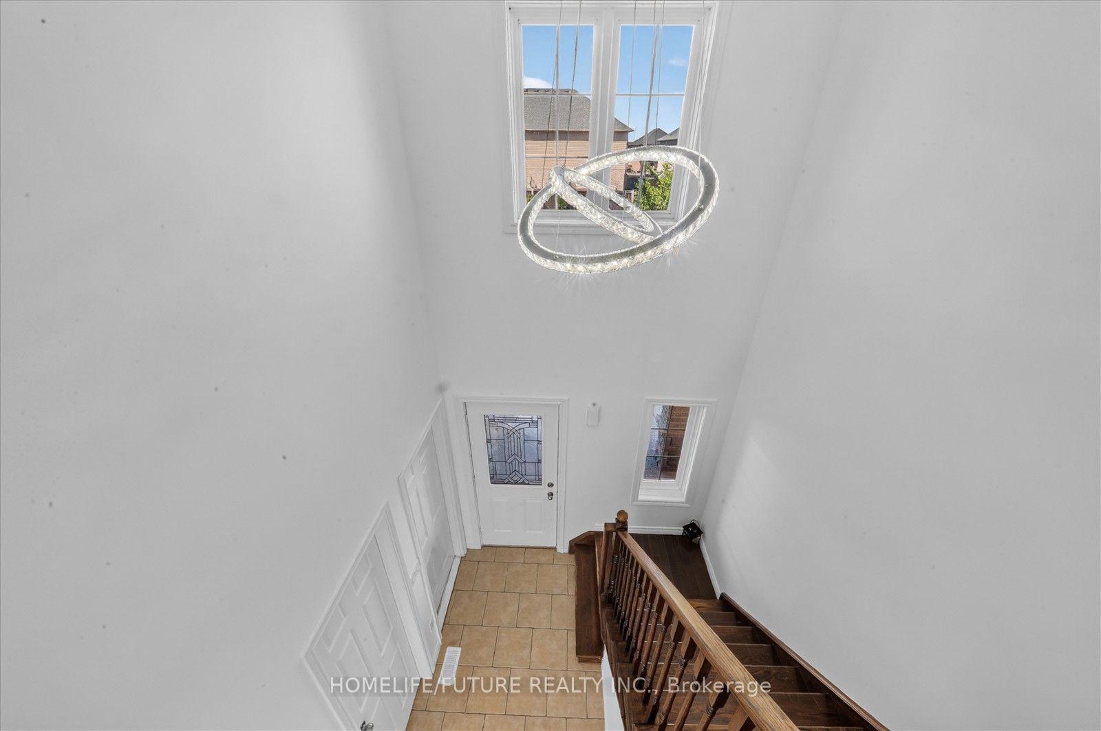 Photo 48 of 48 Avatar Place, Hamilton, Mount Hope — HOMEH