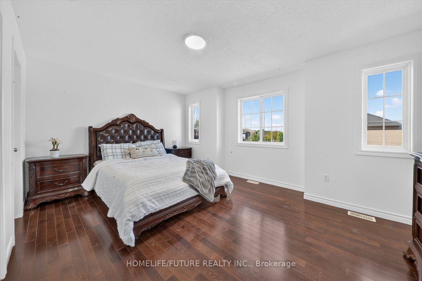 Photo 52 of 48 Avatar Place, Hamilton, Mount Hope — HOMEH
